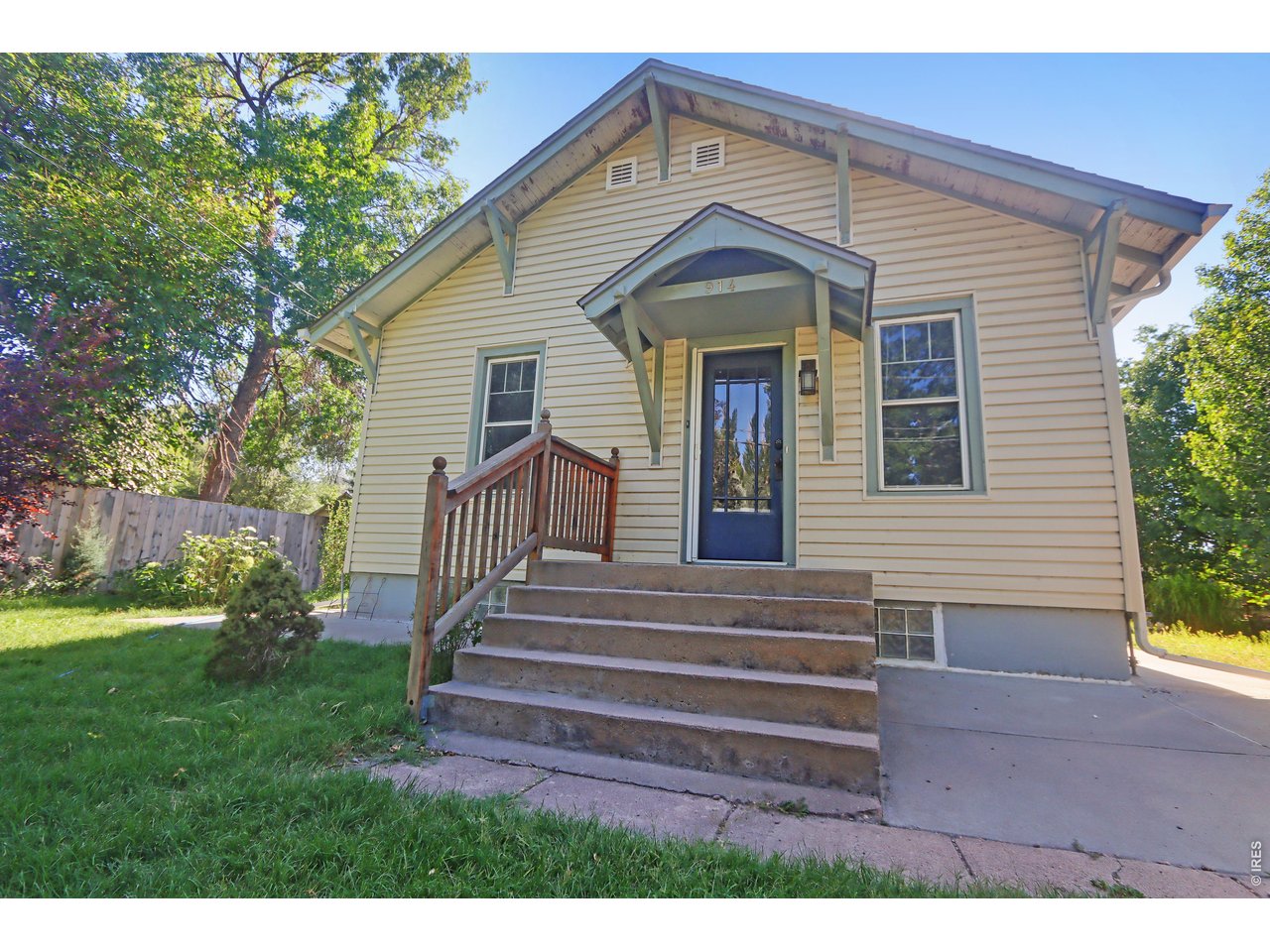 914 N Carson St