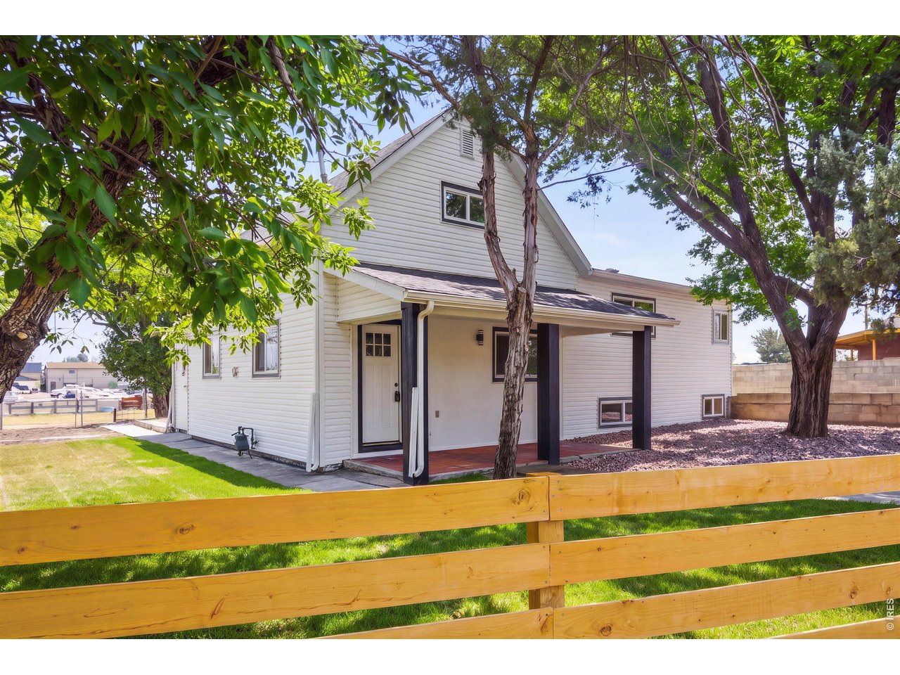 17422 Highway 71
