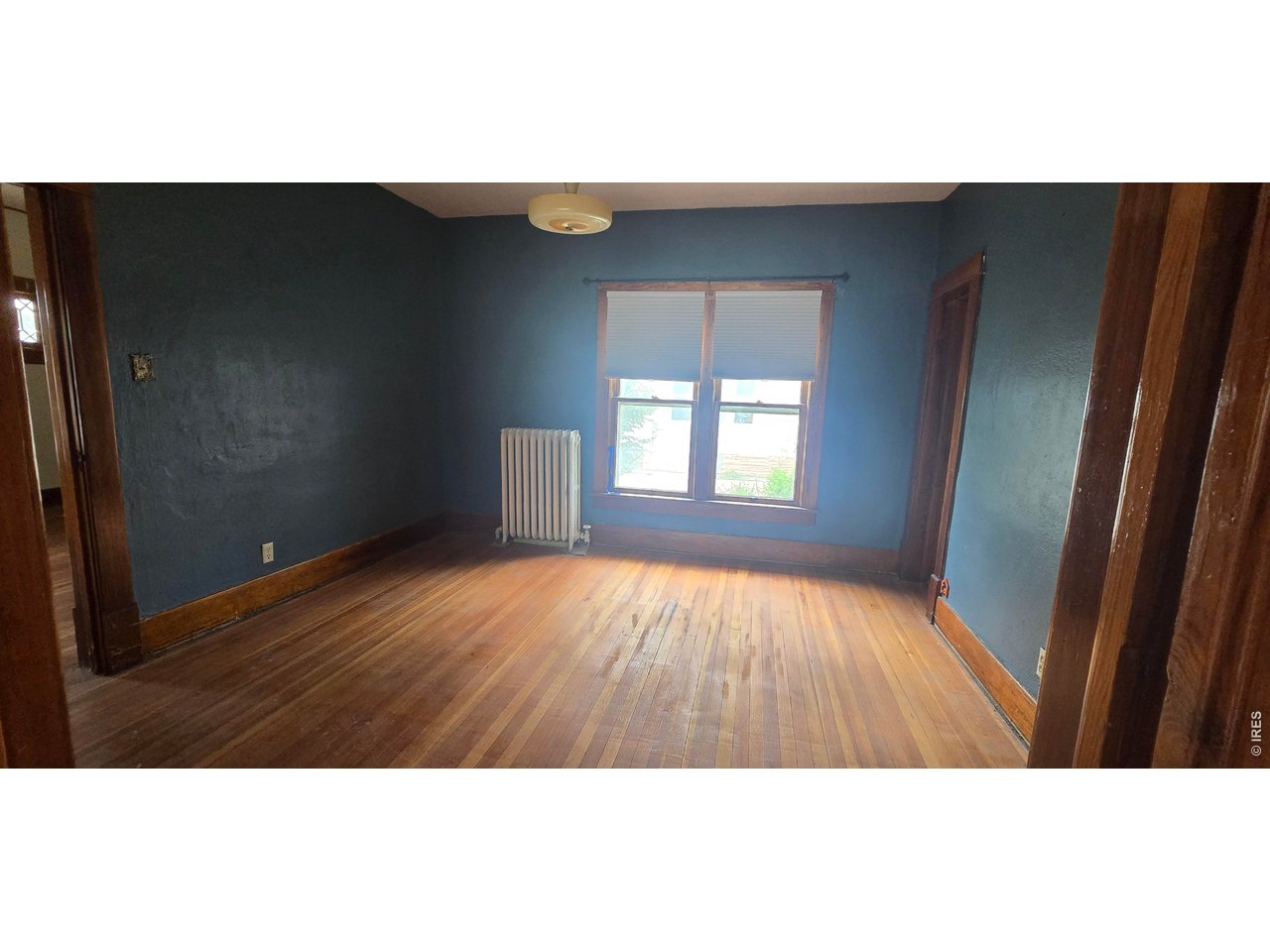 120 E 5th St
