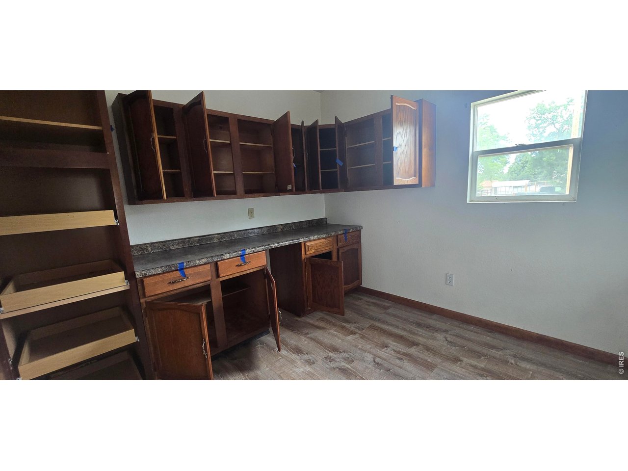 120 E 5th St