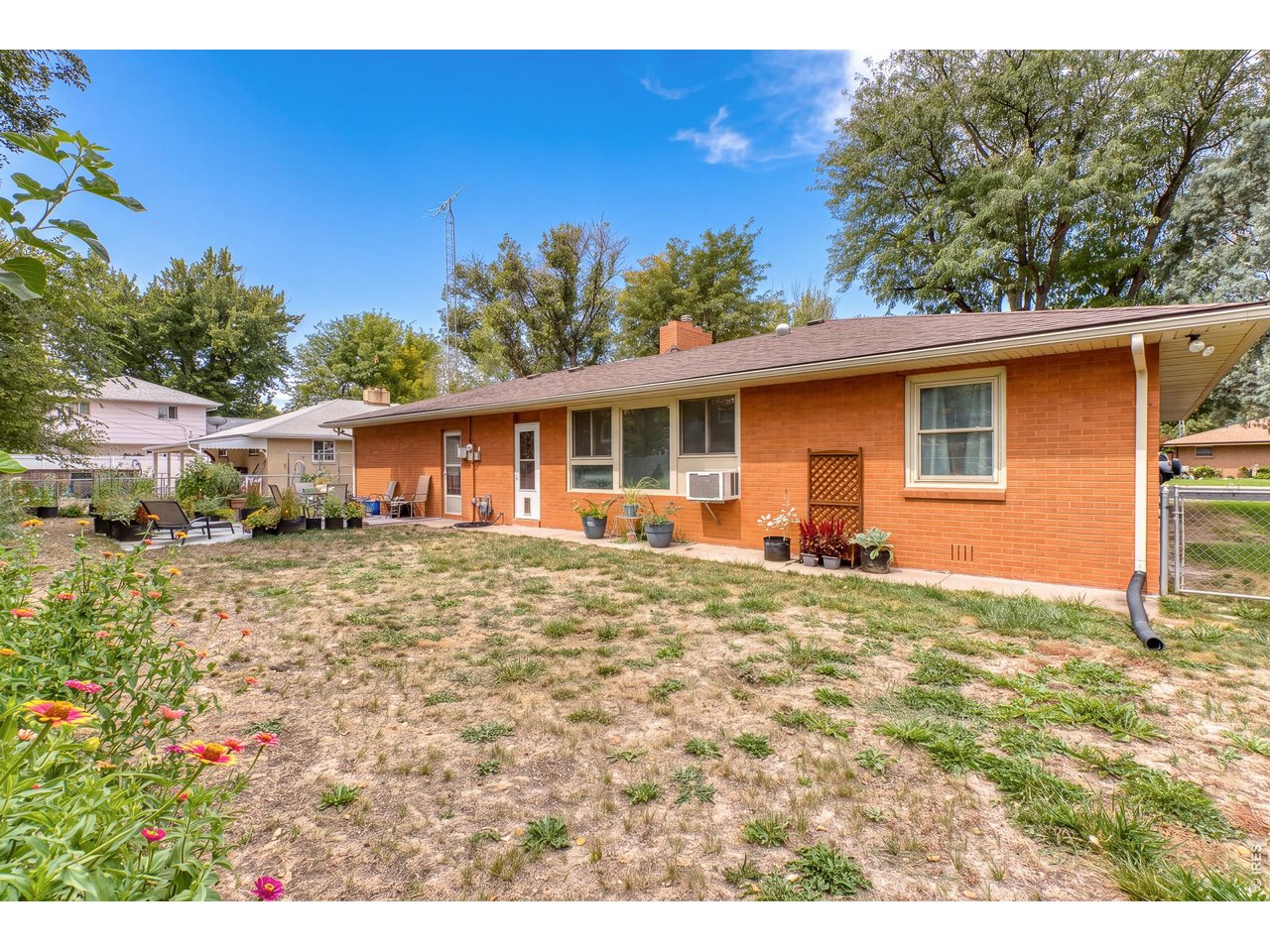 33 McDonald Ave