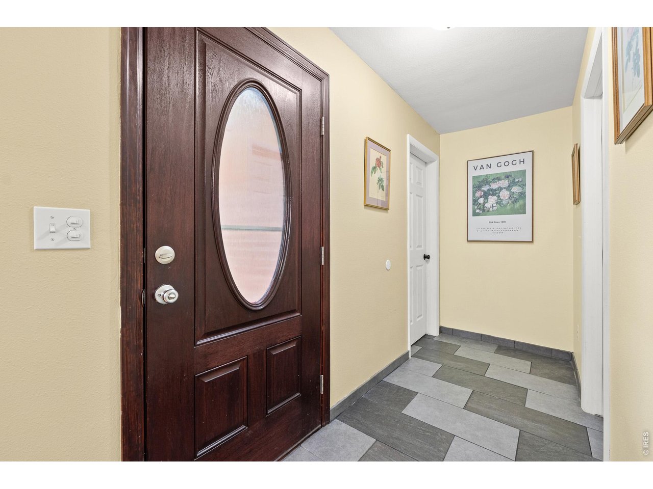 33 McDonald Ave