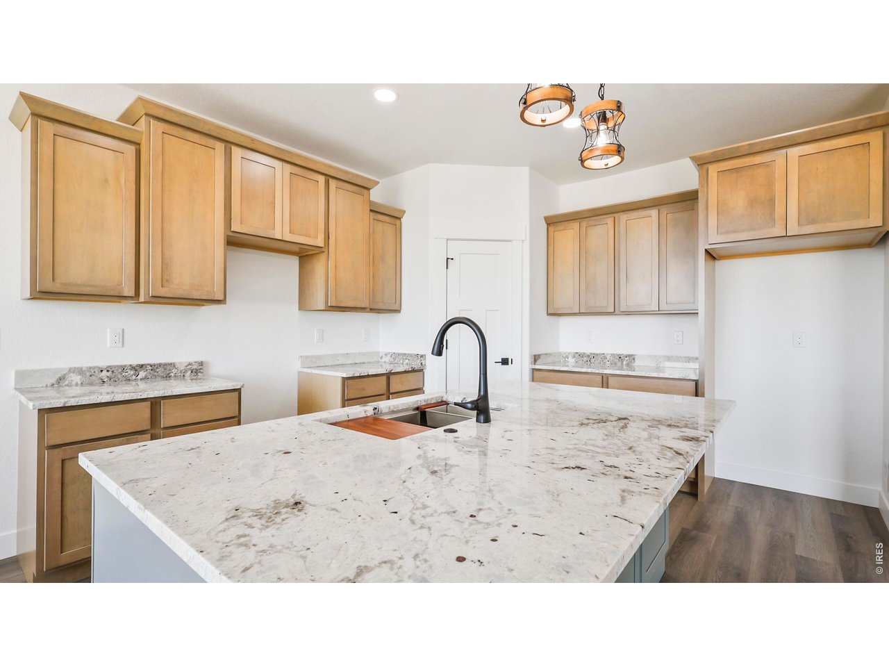 448 Cache Ave