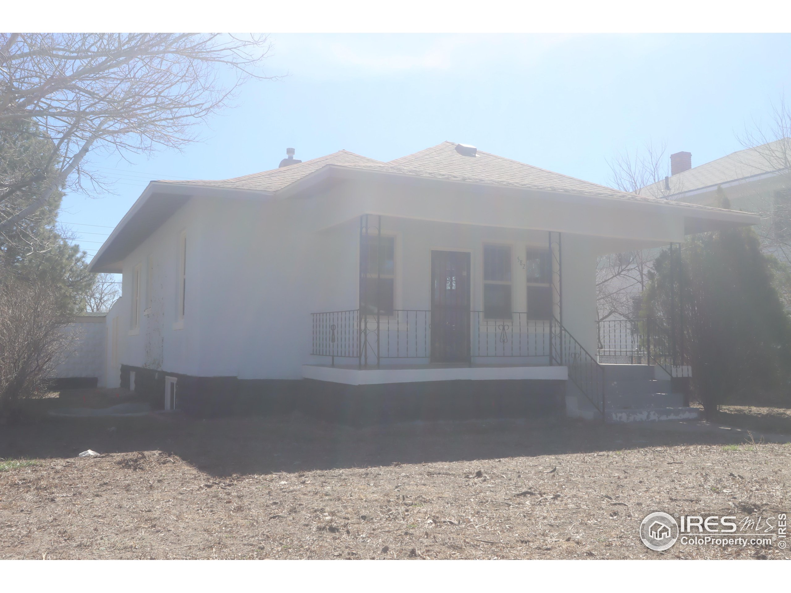 582 Custer Ave