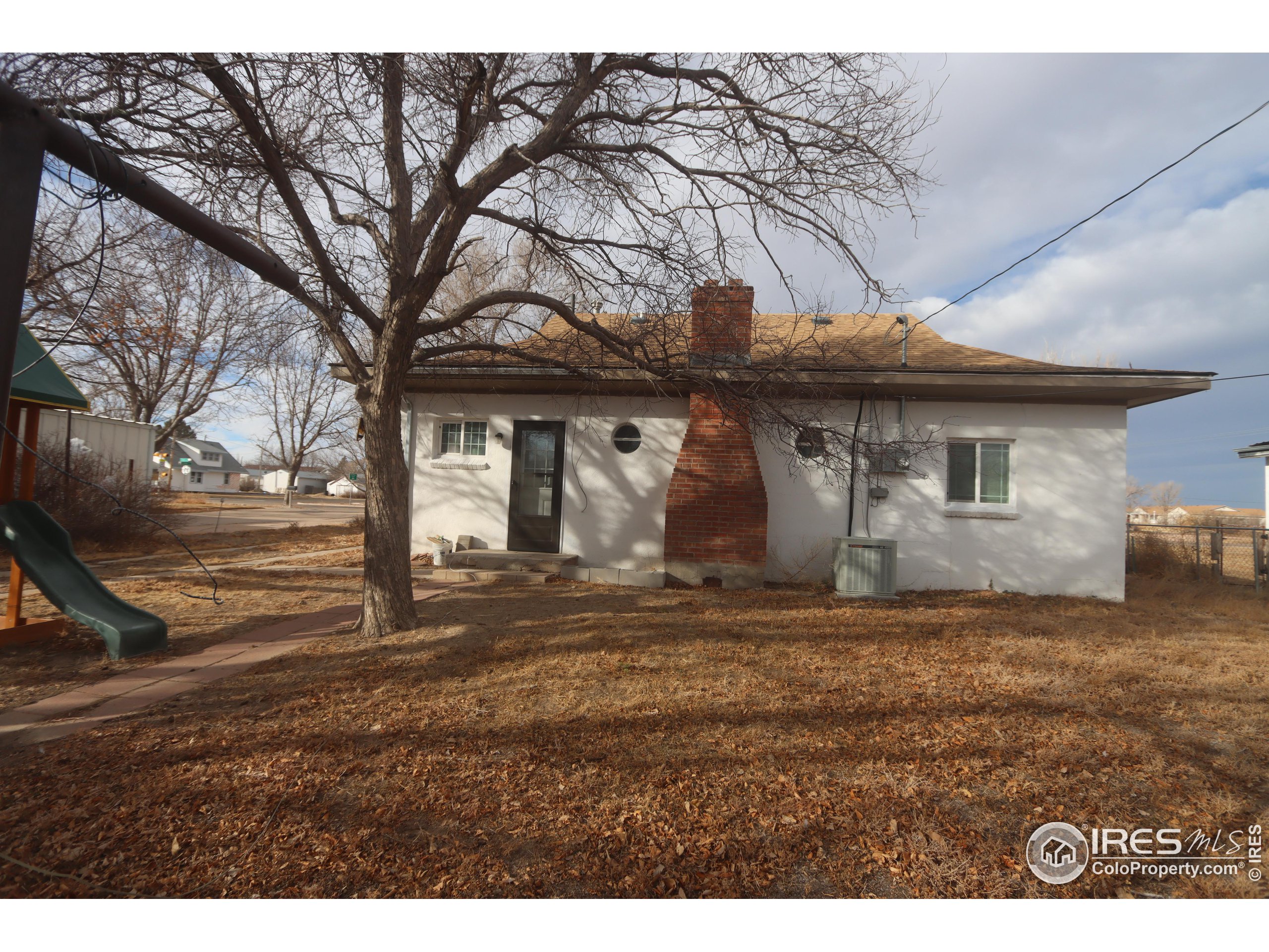 722 Cedar Ave