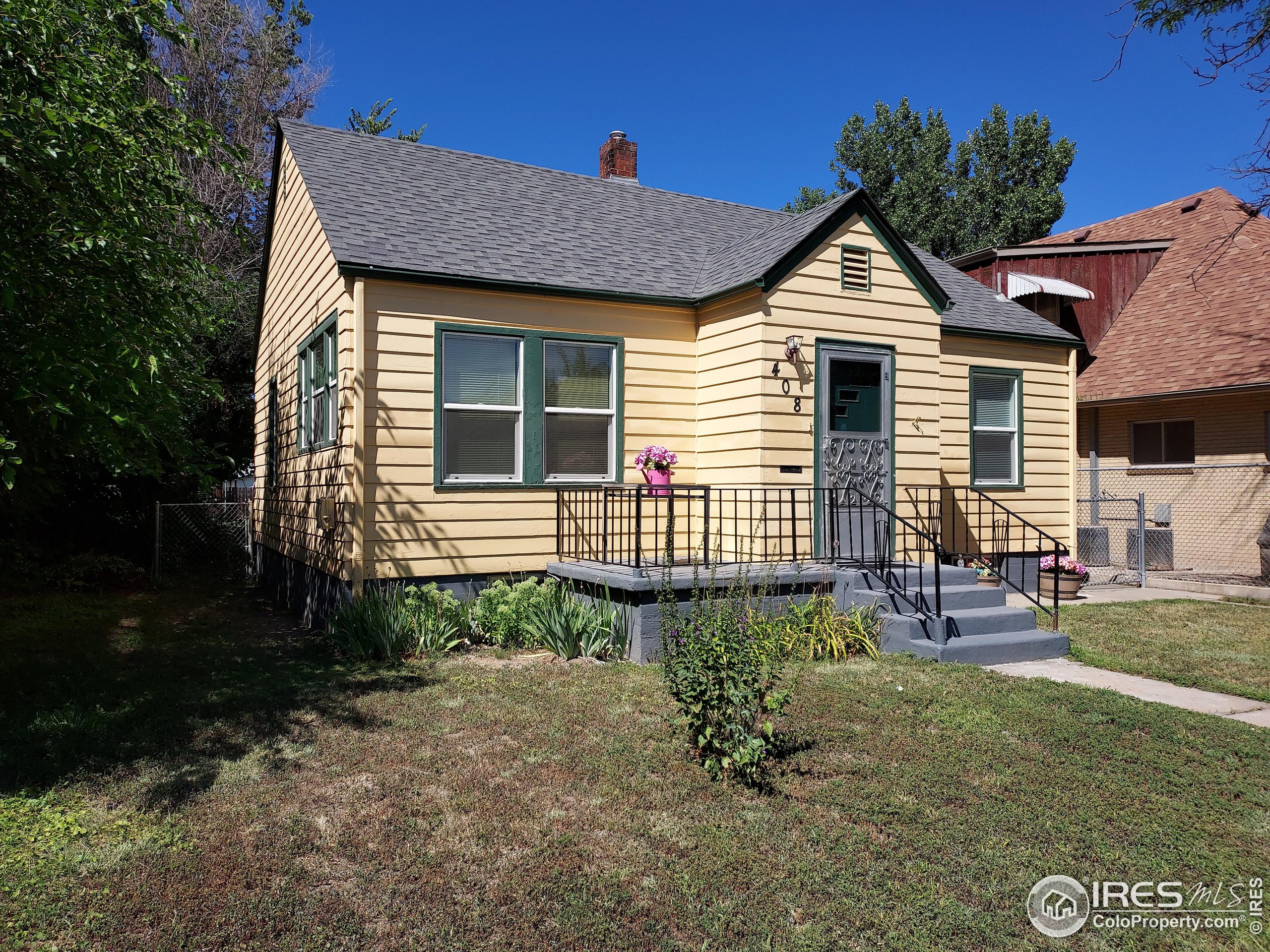 408 Denver St