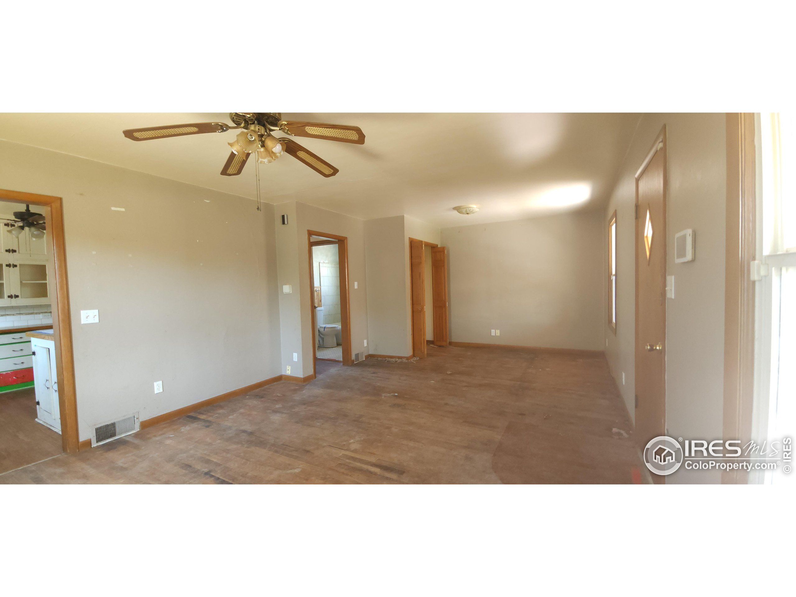809 Lake St