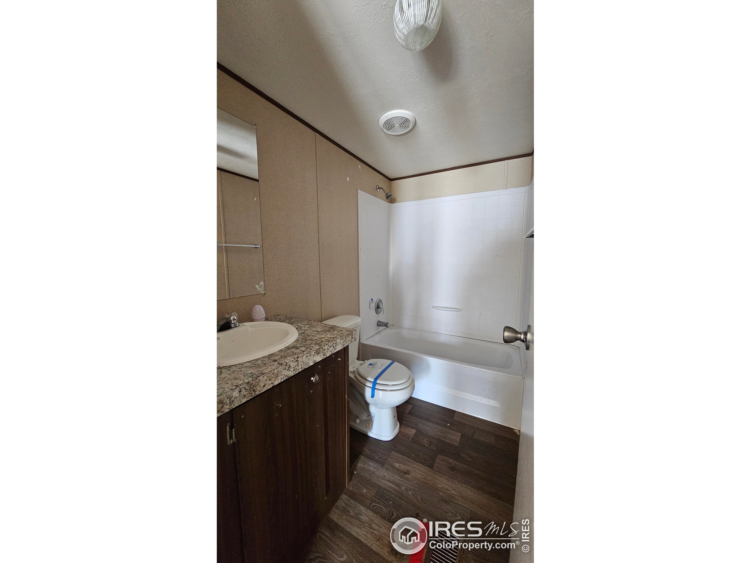 216 Linden Dr