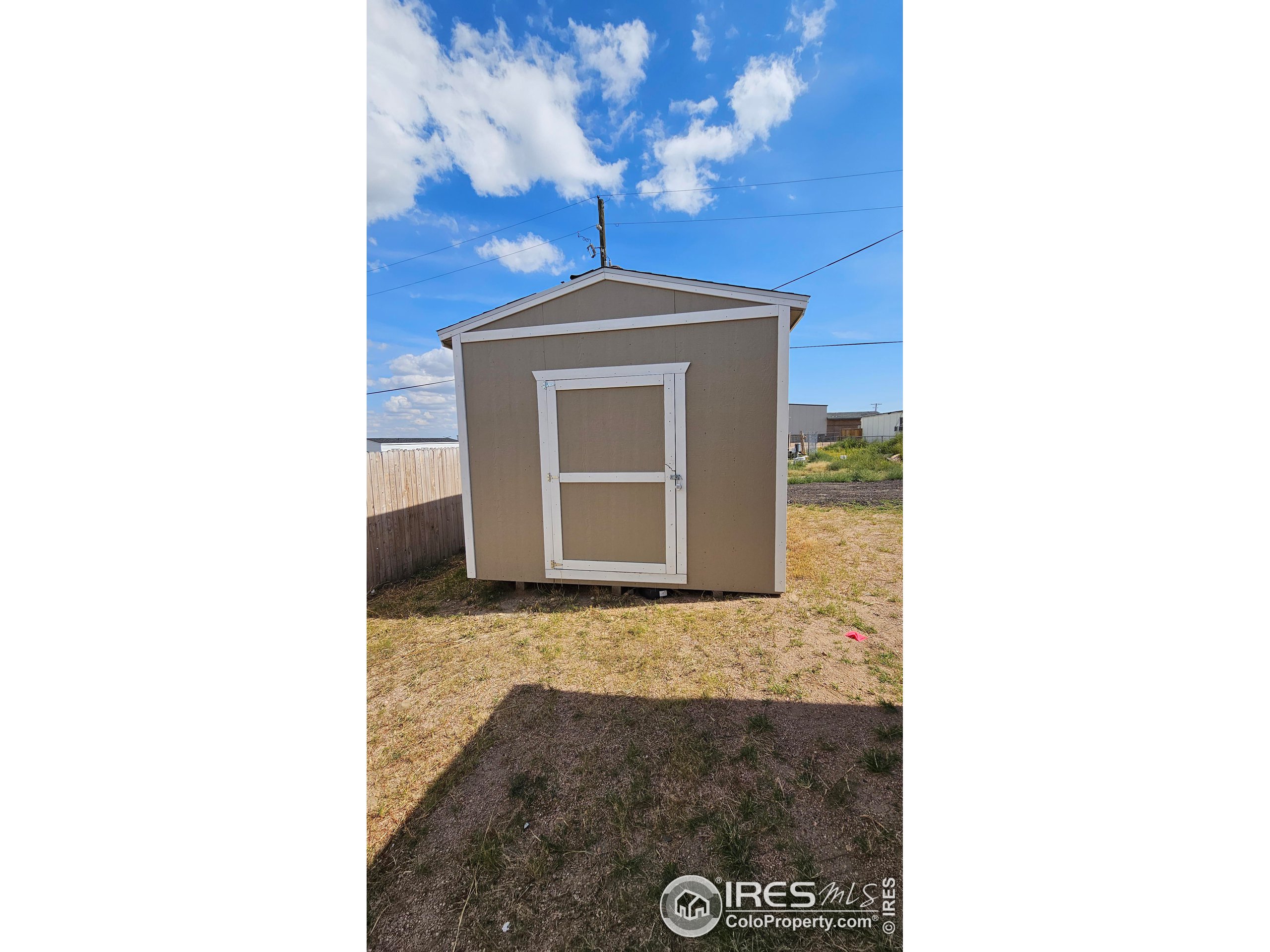 216 Linden Dr