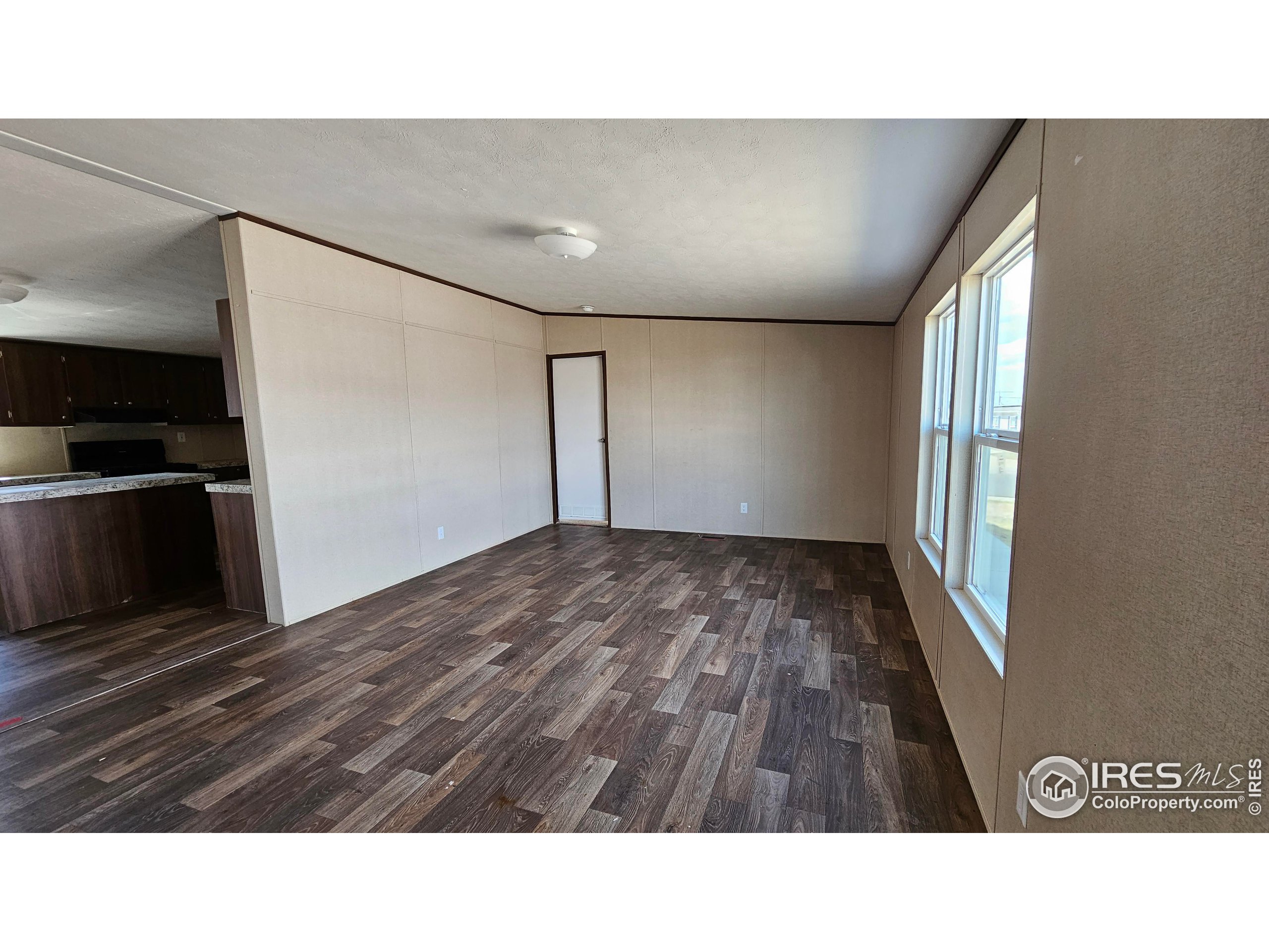 216 Linden Dr