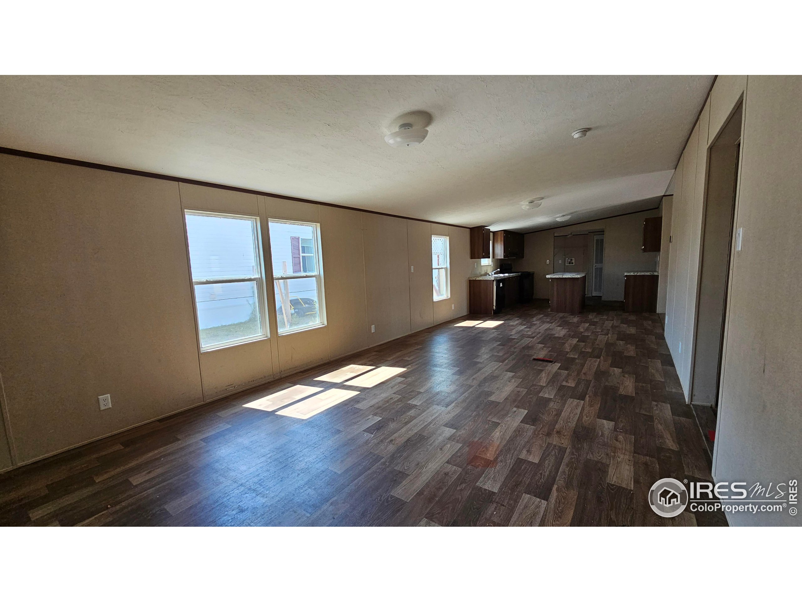 216 Linden Dr