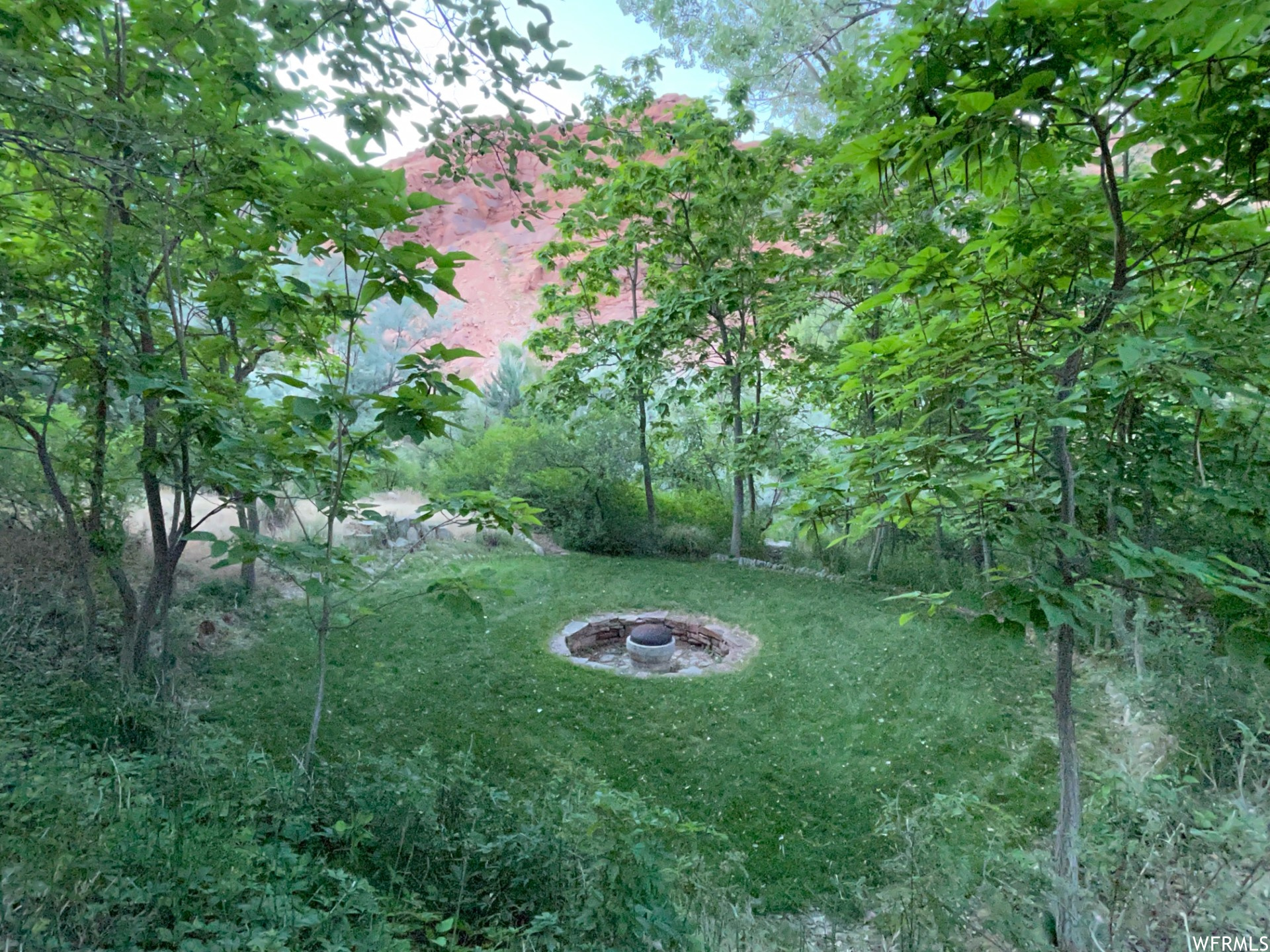 1389 E POWERHOUSE LN