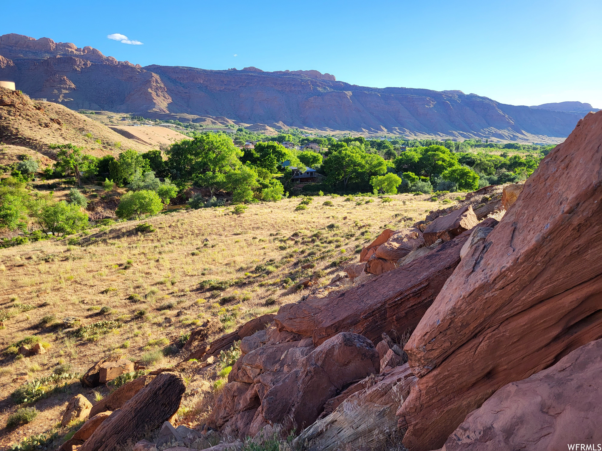 1389 E POWERHOUSE LN