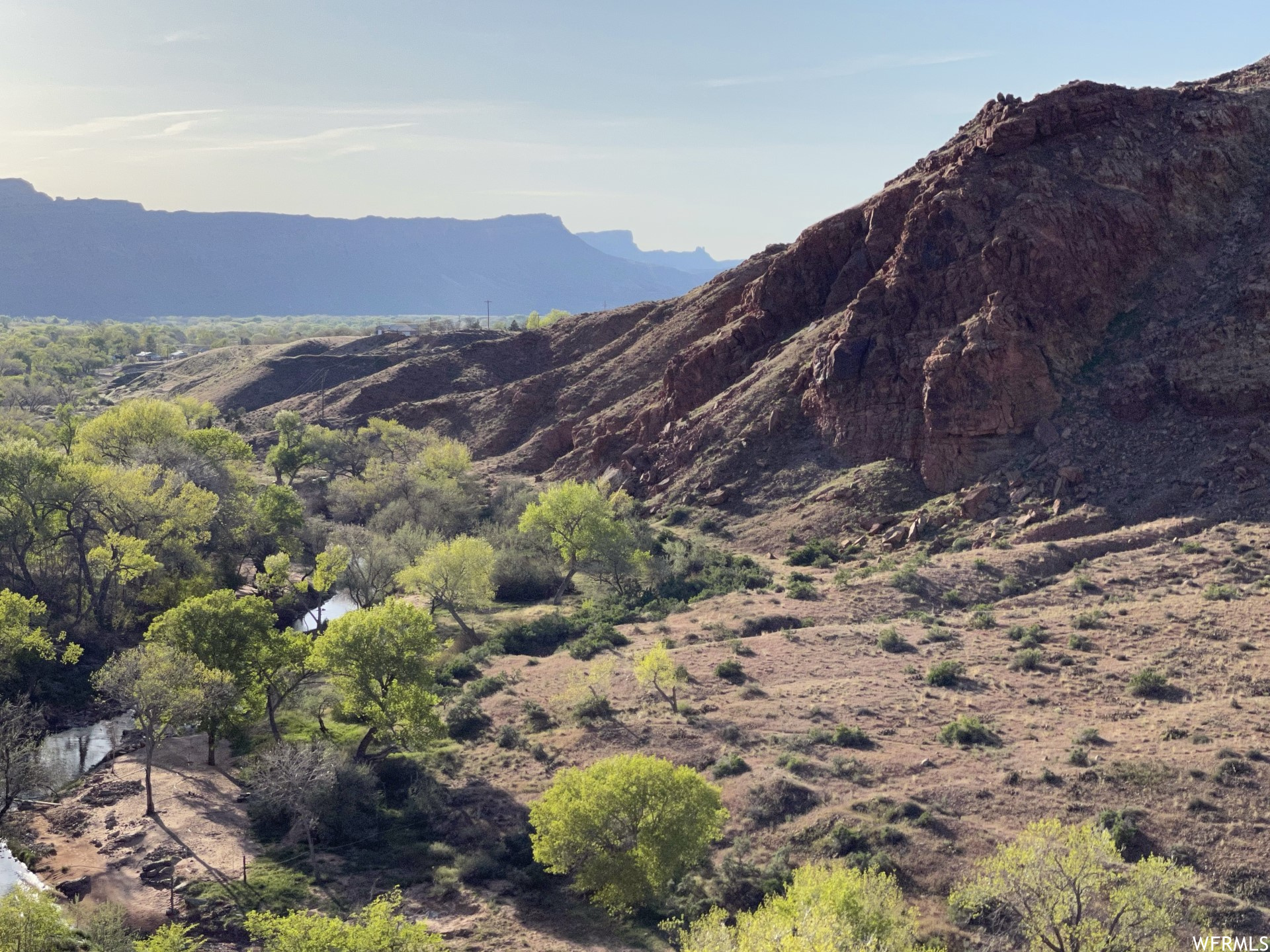 1389 E POWERHOUSE LN