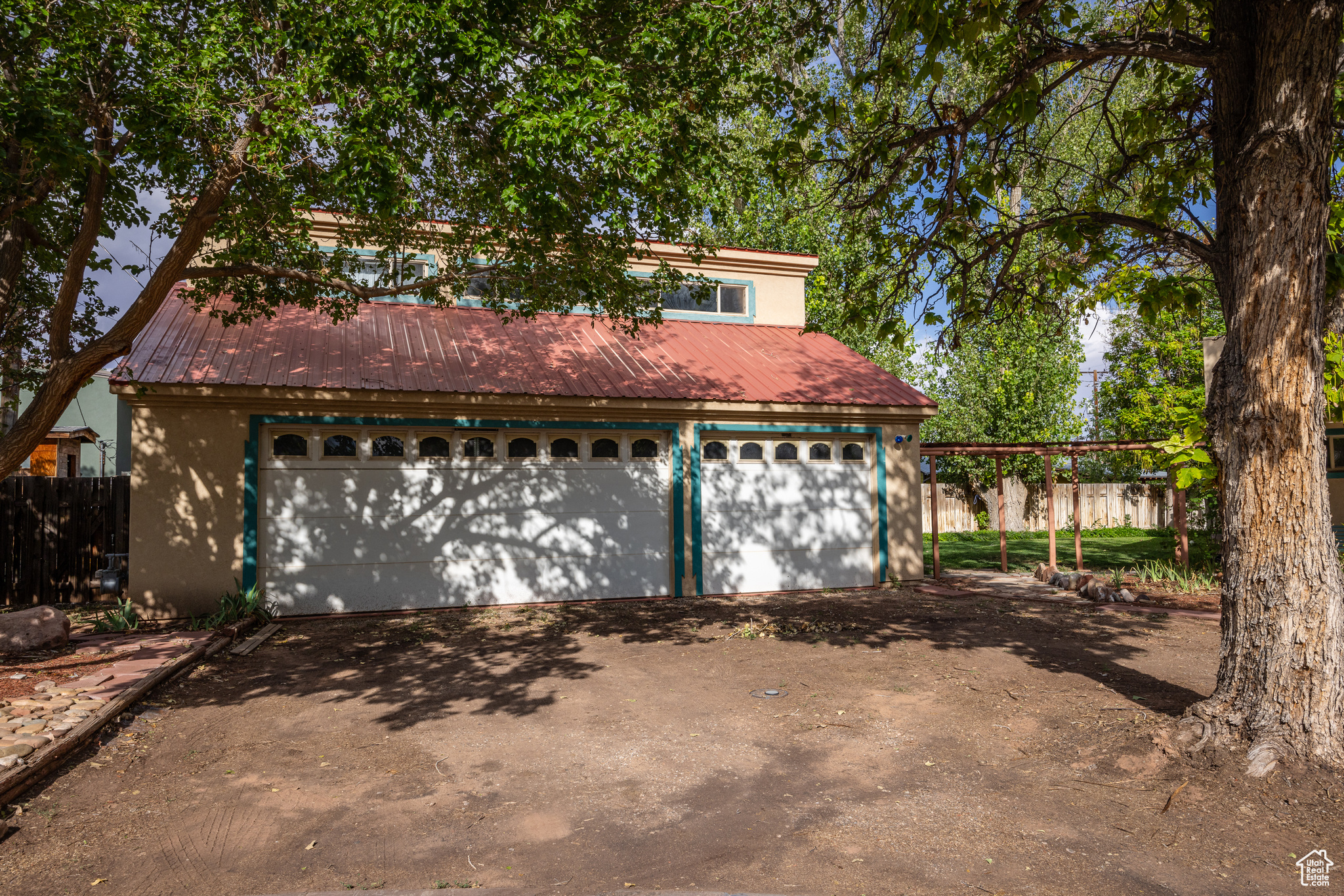 496 W JUAN CT