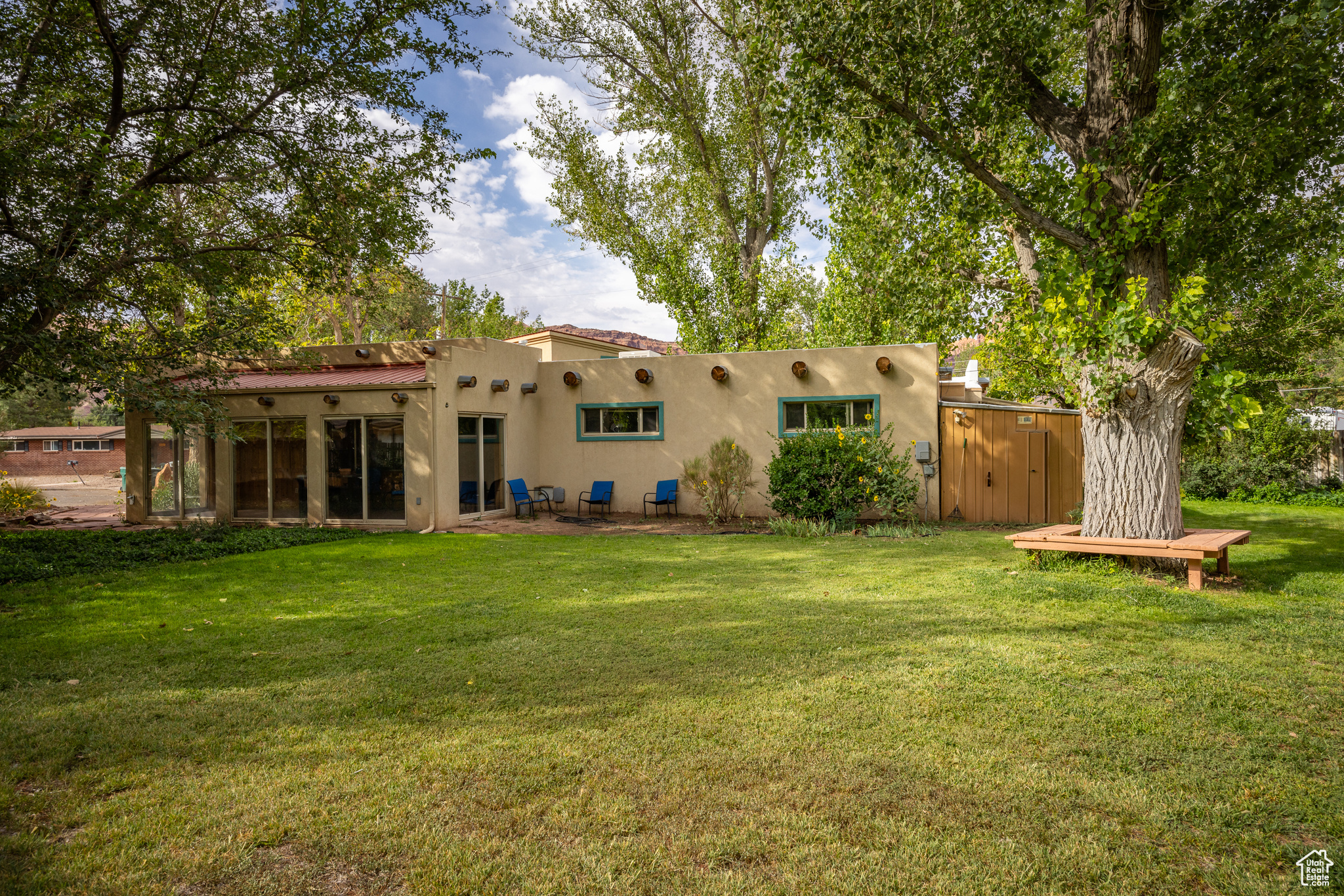 496 W JUAN CT