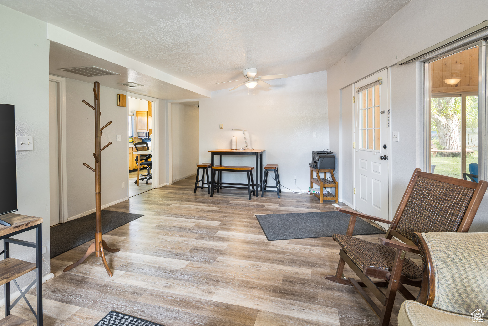 496 W JUAN CT