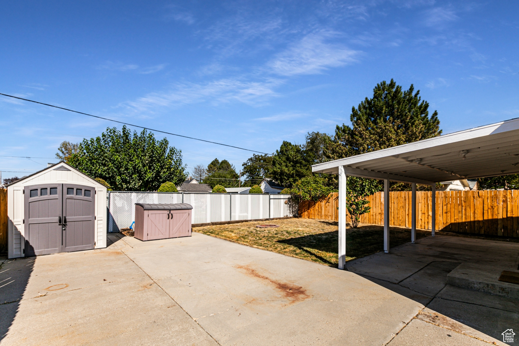 654 W 5TH AVE