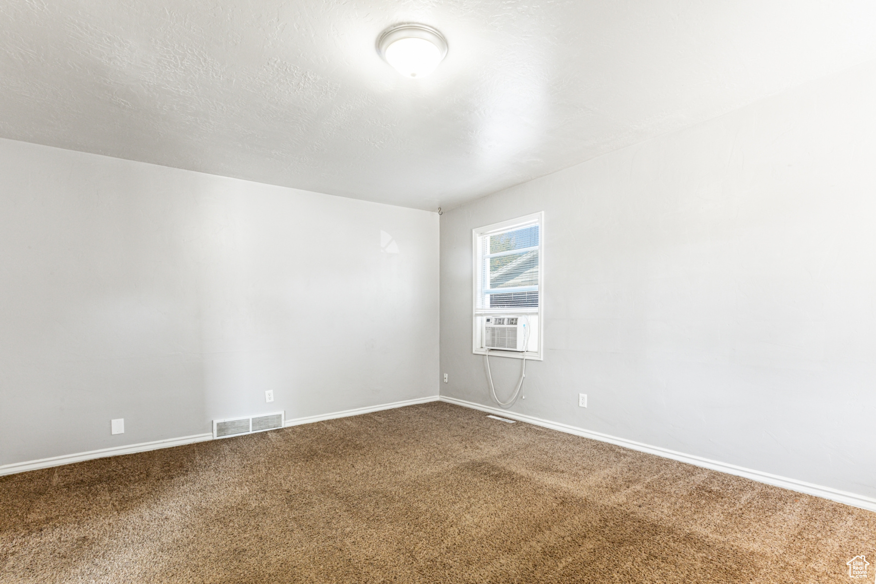 654 W 5TH AVE