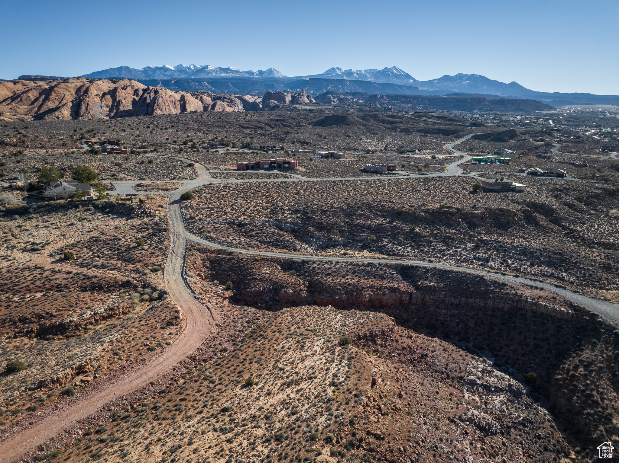 1136 WEST KAYENTA DR
