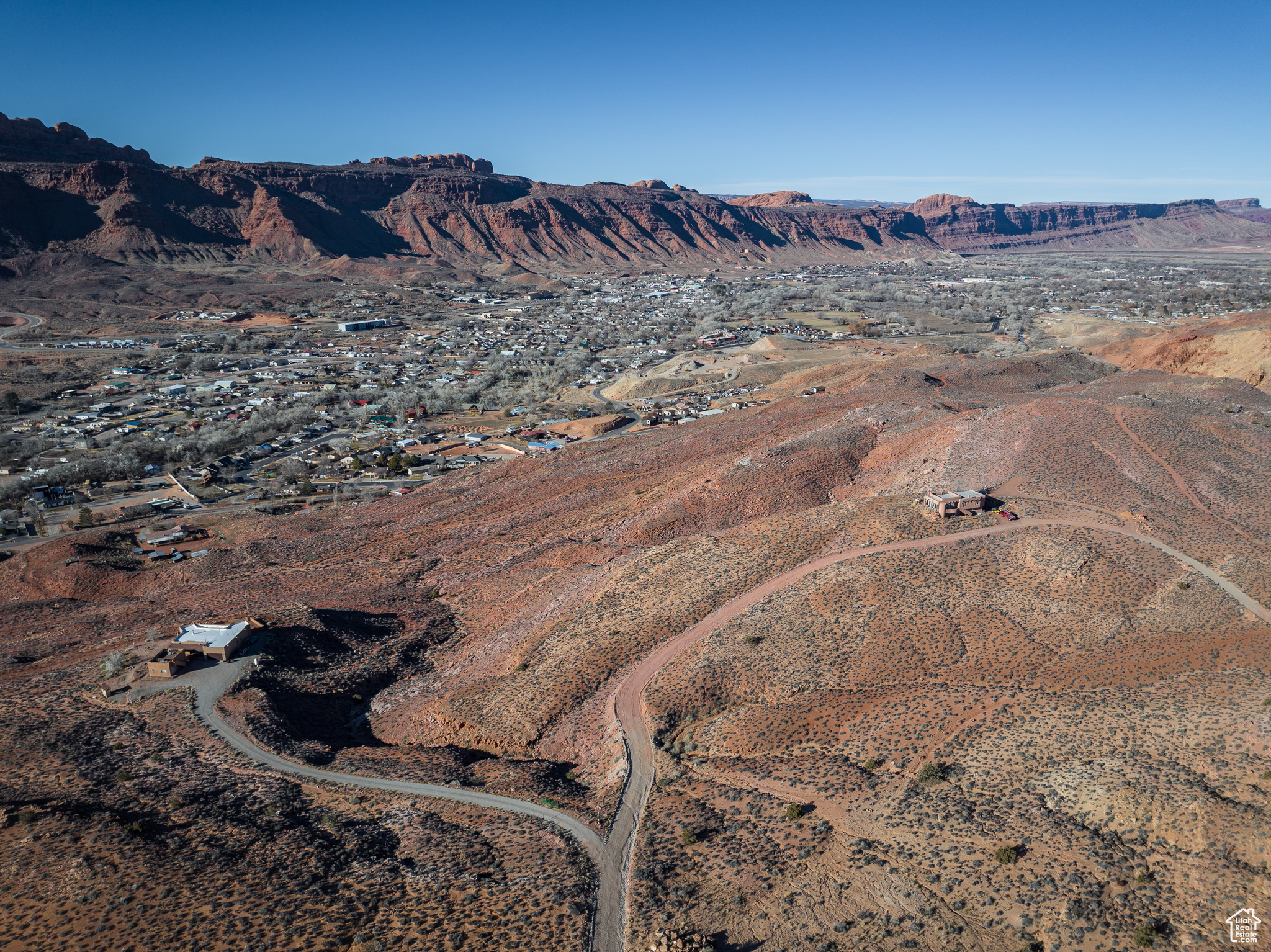 1136 WEST KAYENTA DR