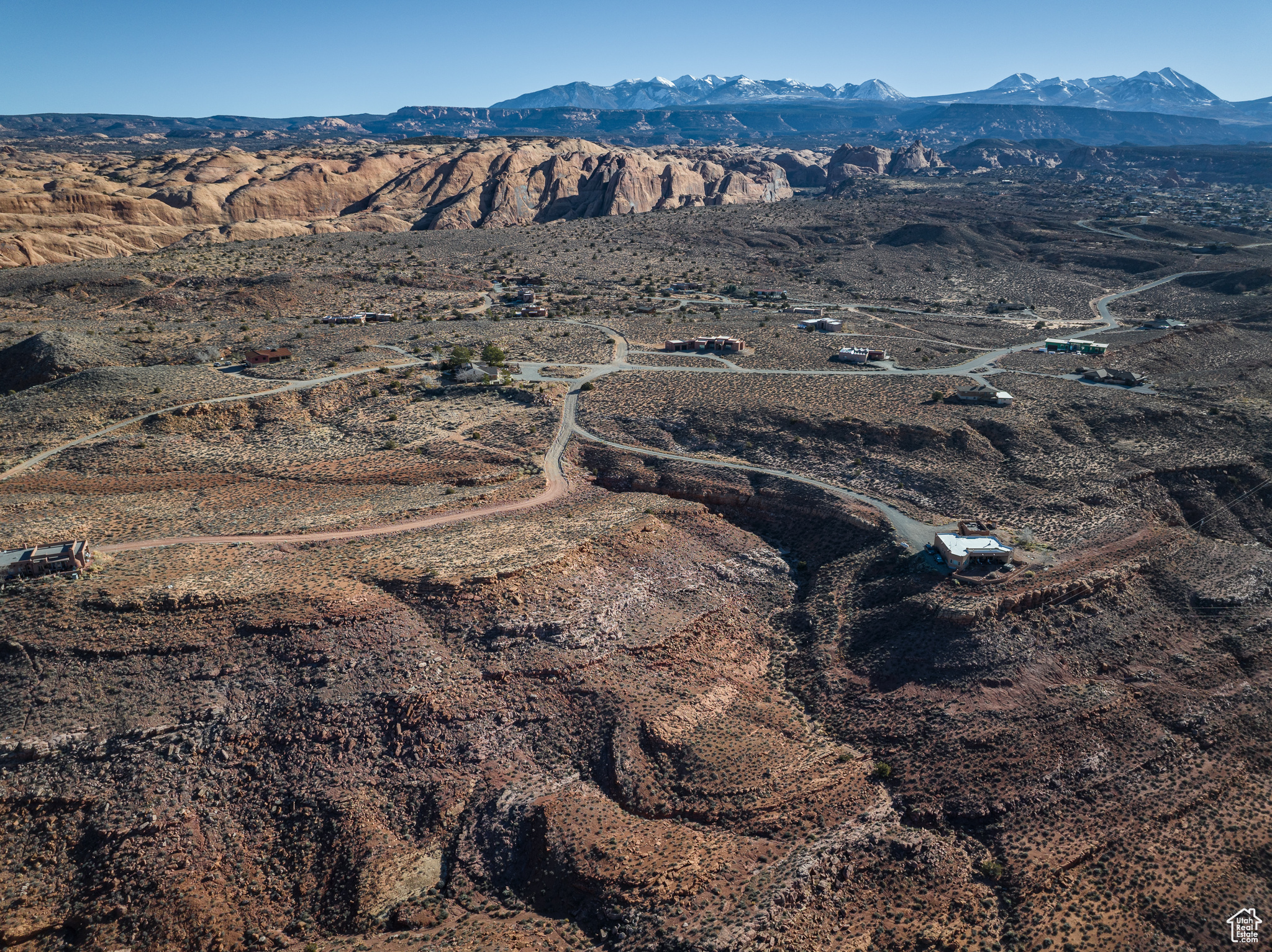 1136 WEST KAYENTA DR