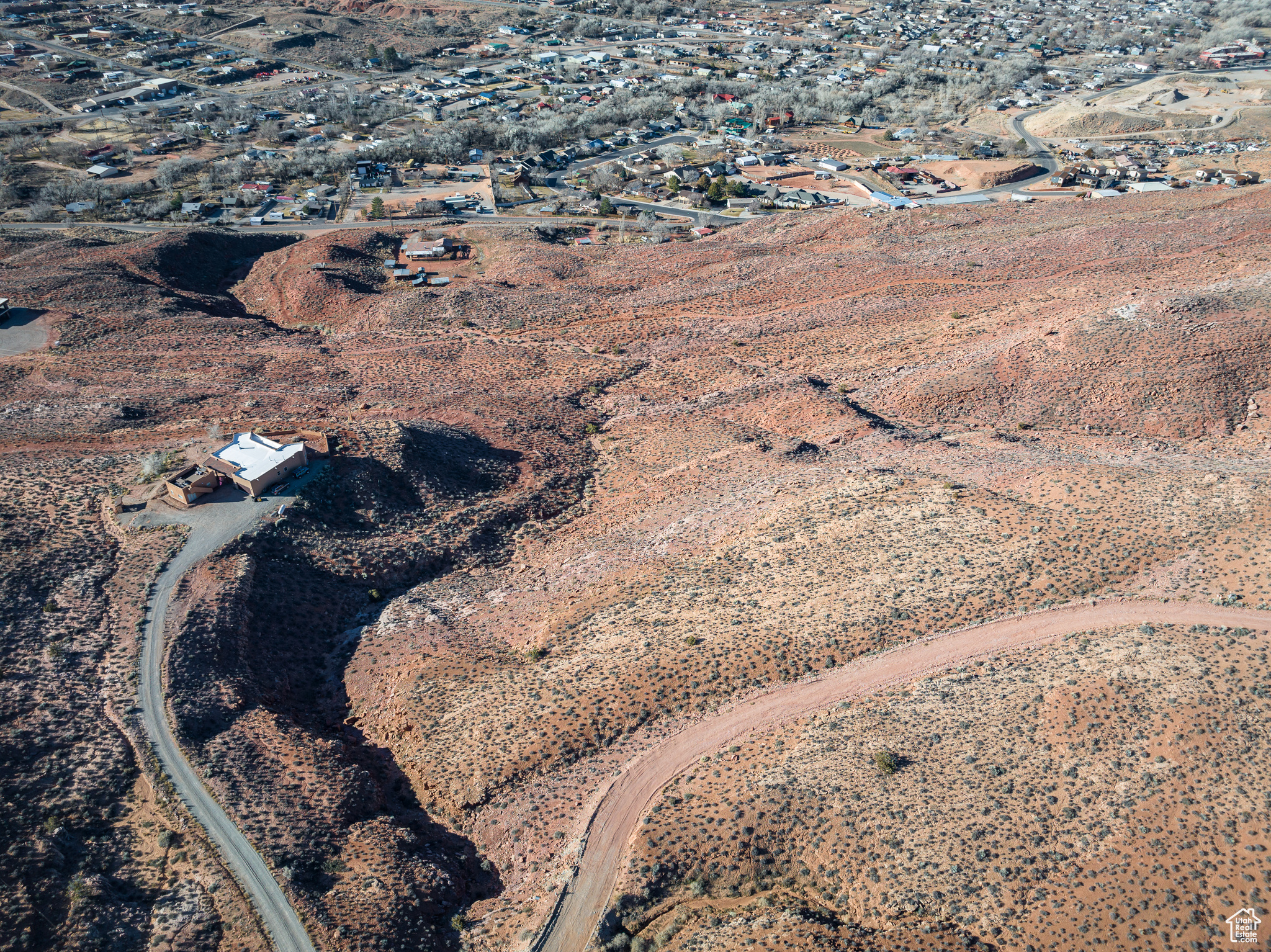 1136 WEST KAYENTA DR
