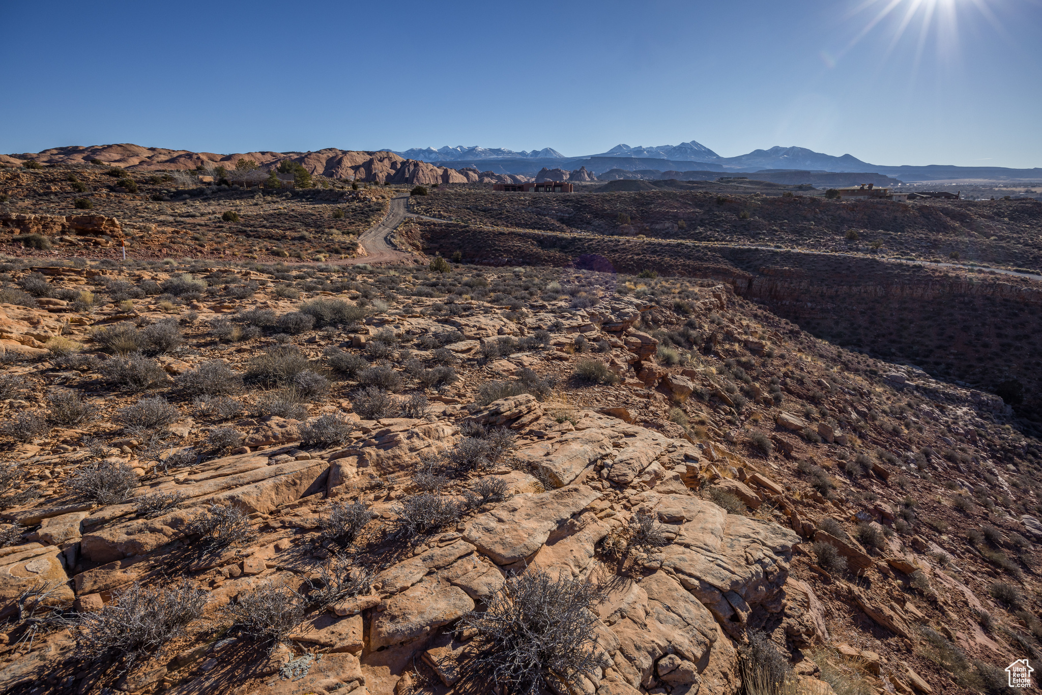 1136 WEST KAYENTA DR