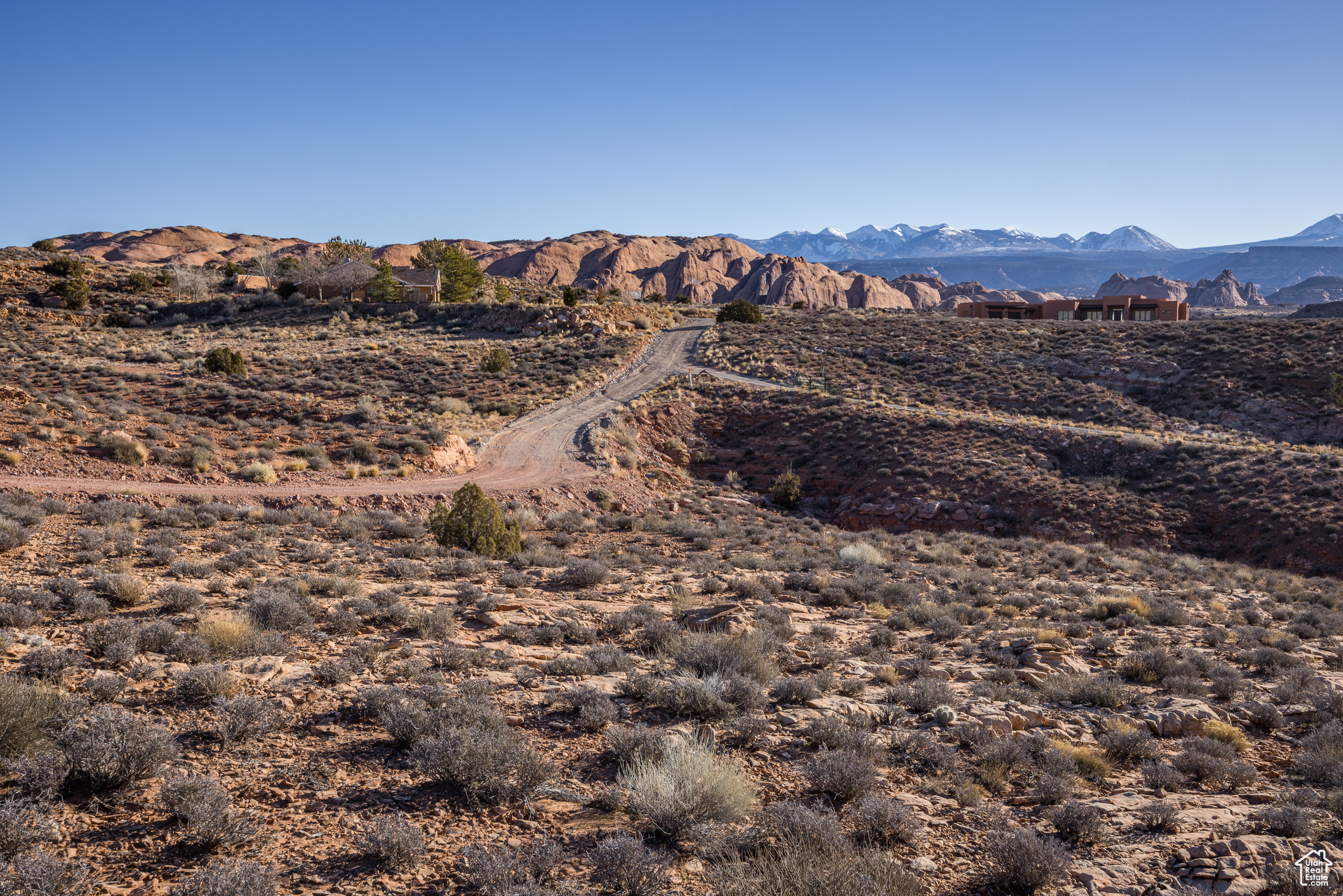 1136 WEST KAYENTA DR