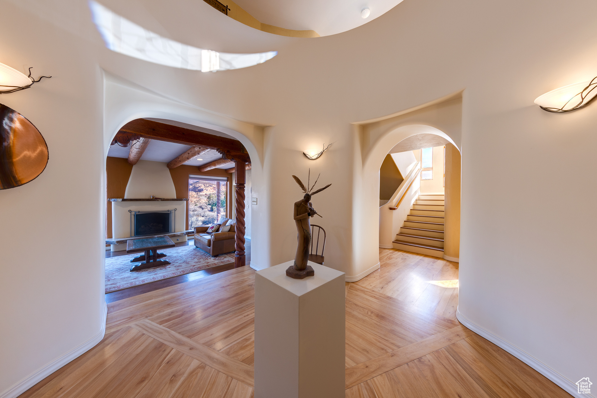 3289 FAR COUNTRY DR