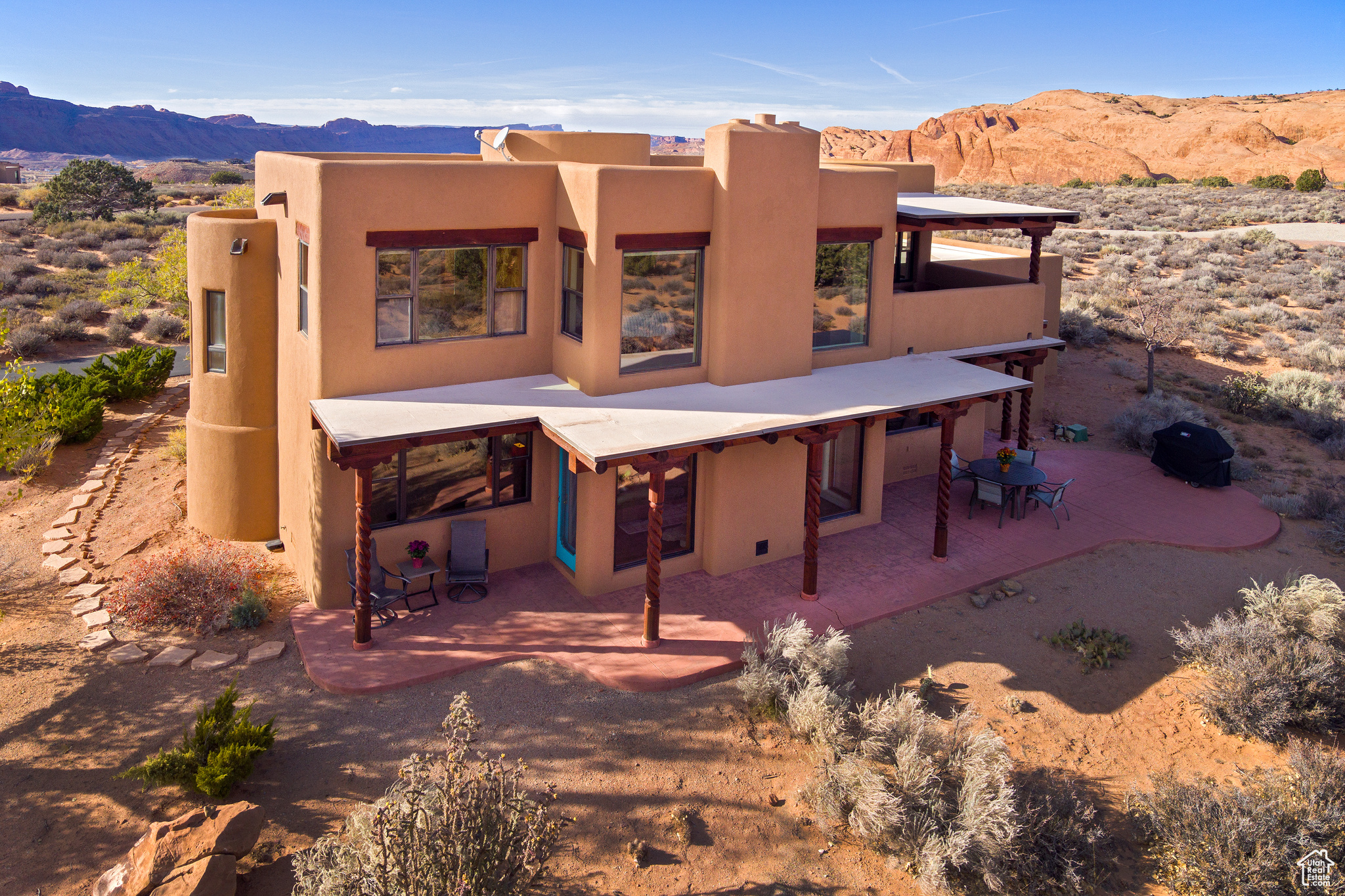 3289 FAR COUNTRY DR