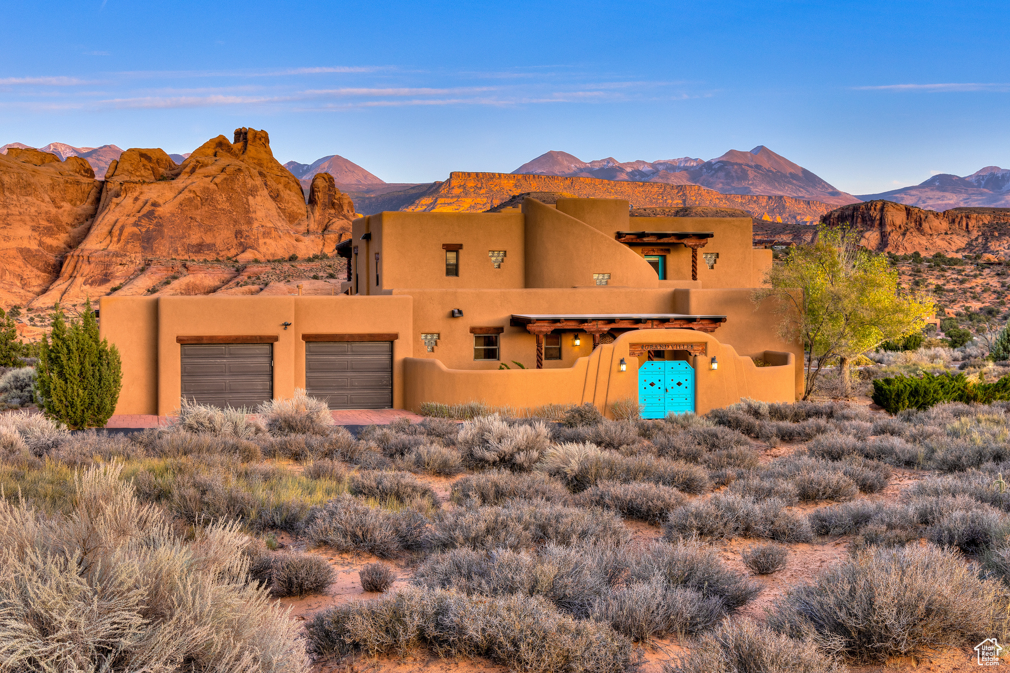 3289 FAR COUNTRY DR