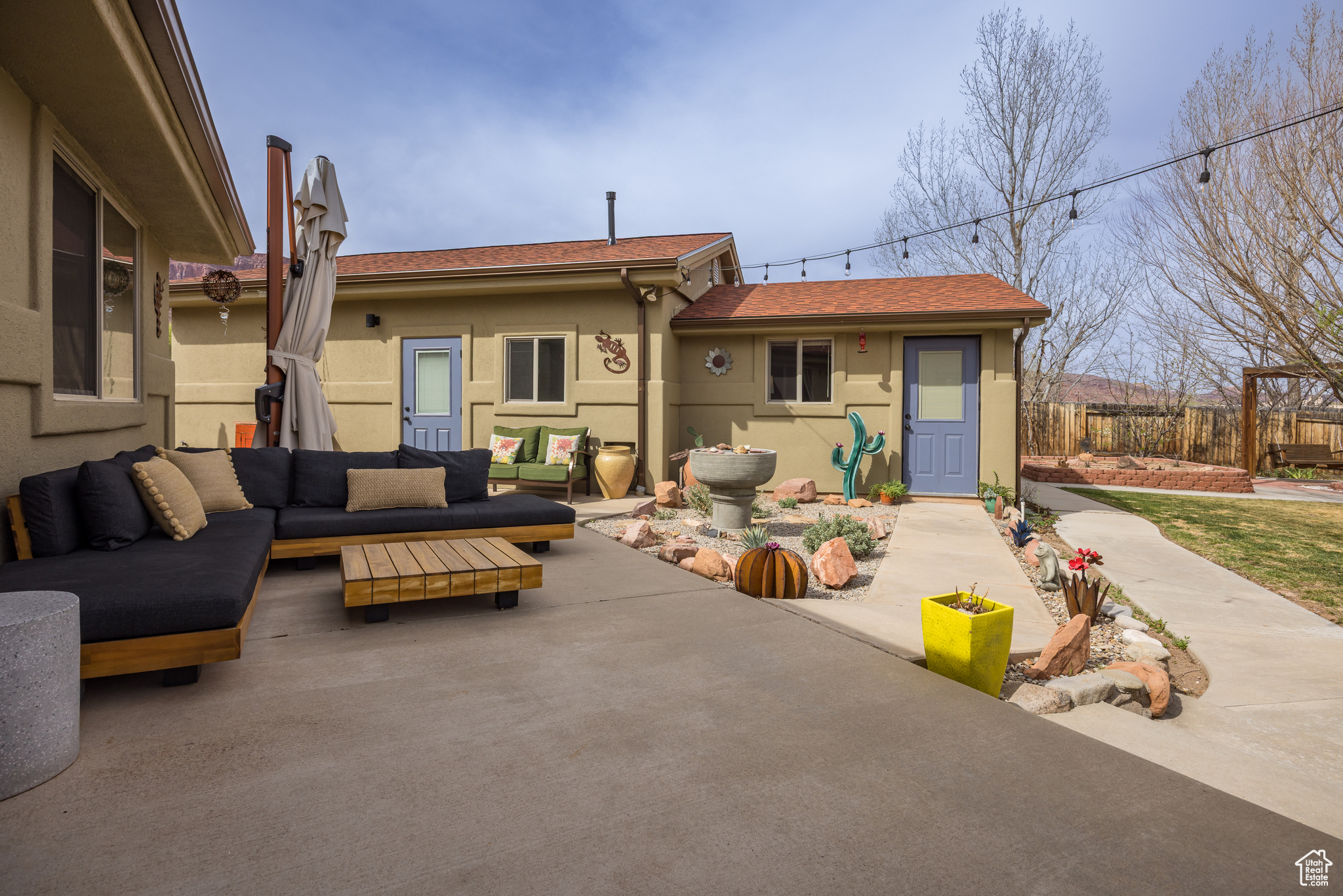 2473 VISTA GRANDE ST