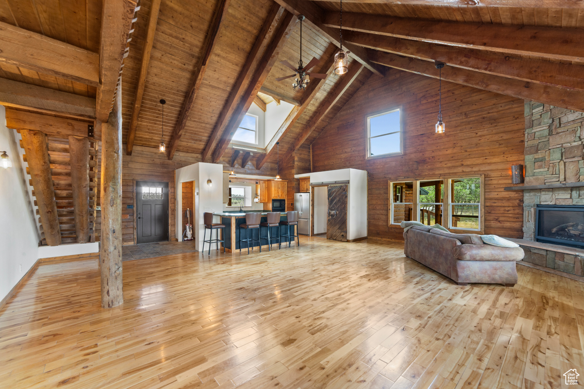 16 N PORCUPINE LN