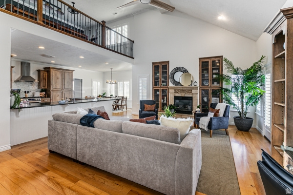 4536 W SILENT RAIN DR