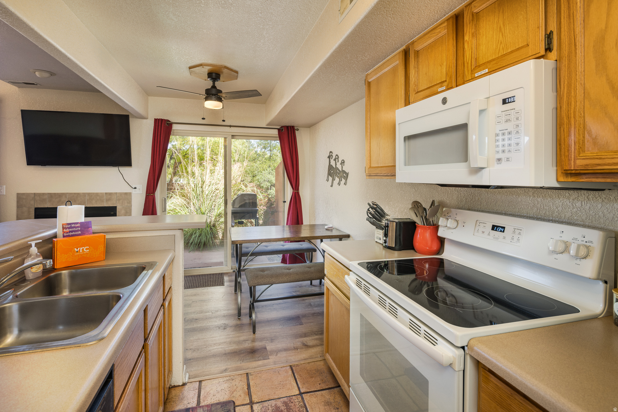 3287 E FAIRWAY LOOP