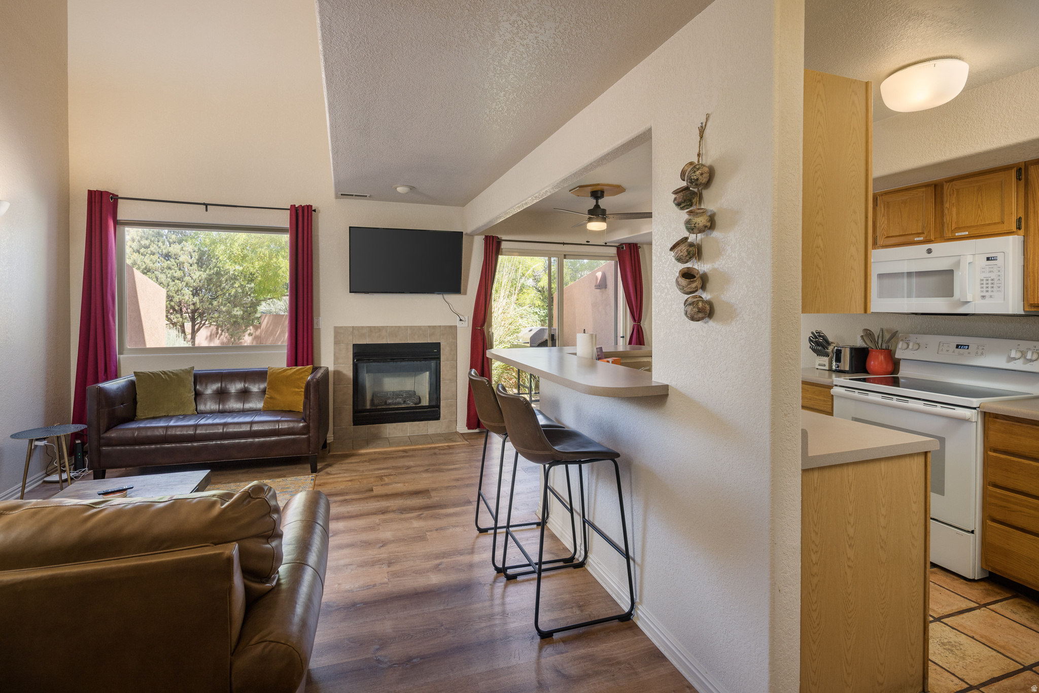 3287 E FAIRWAY LOOP