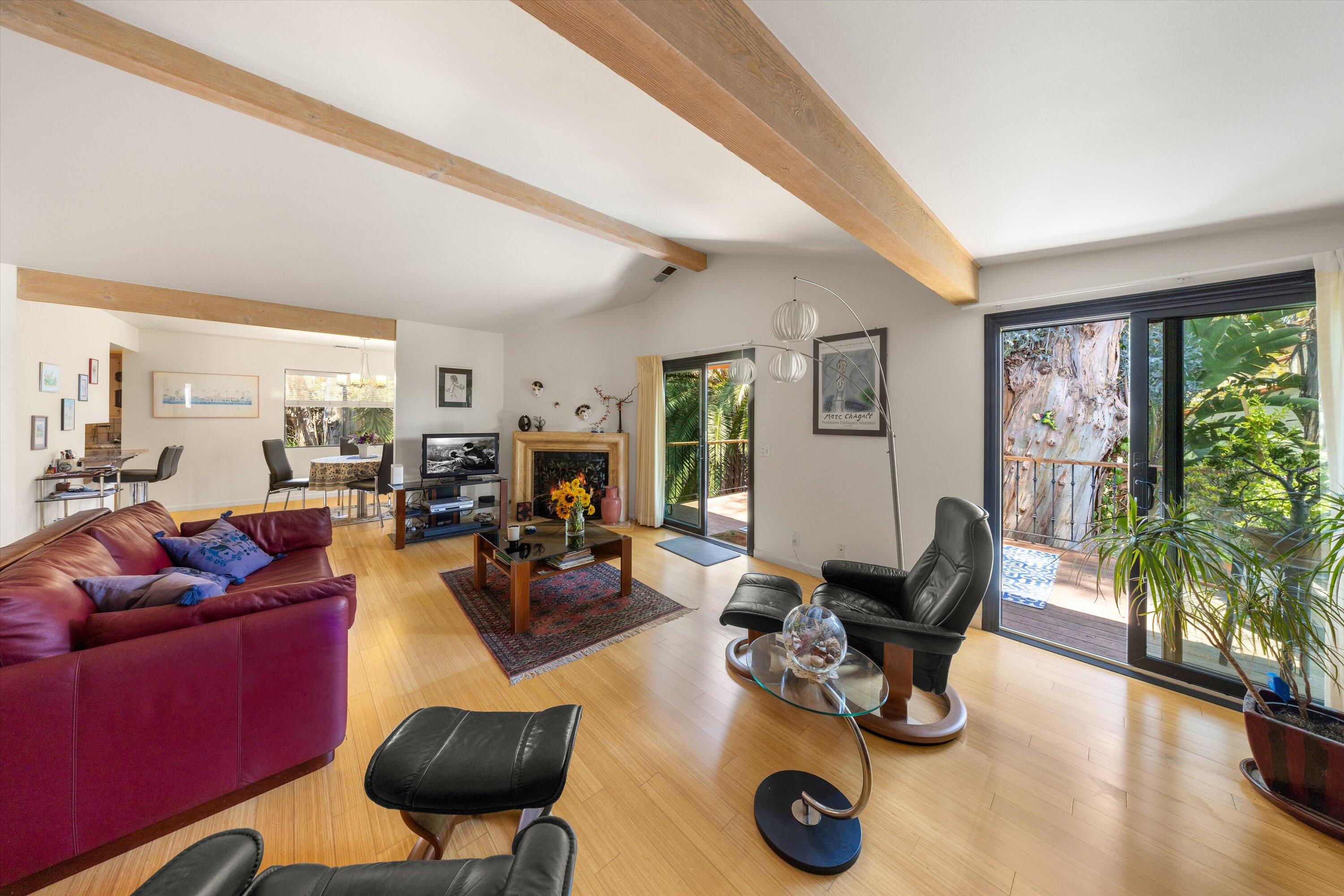 521 E Anapamu Street A2