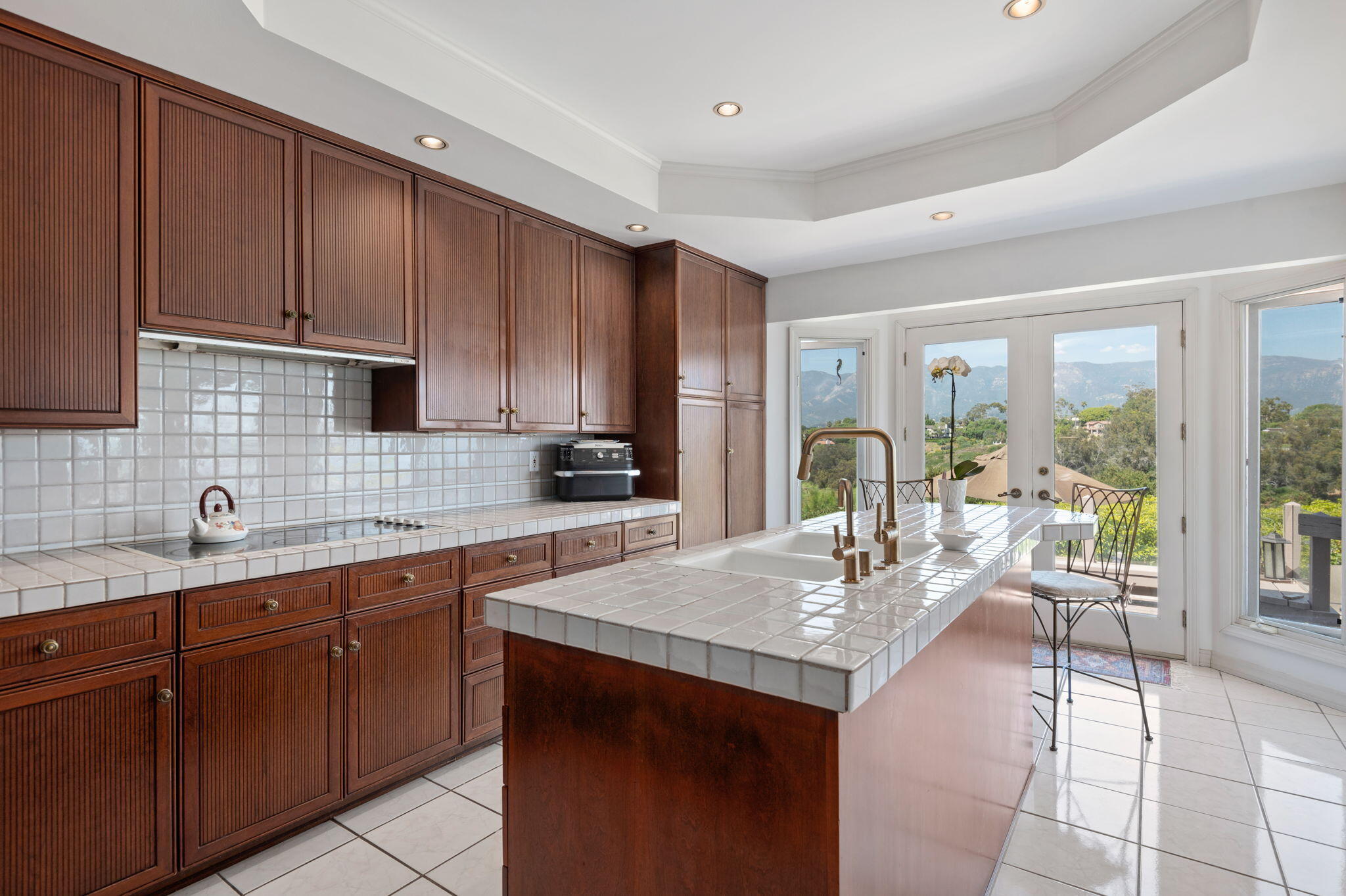 1106 Harbor Hills Drive