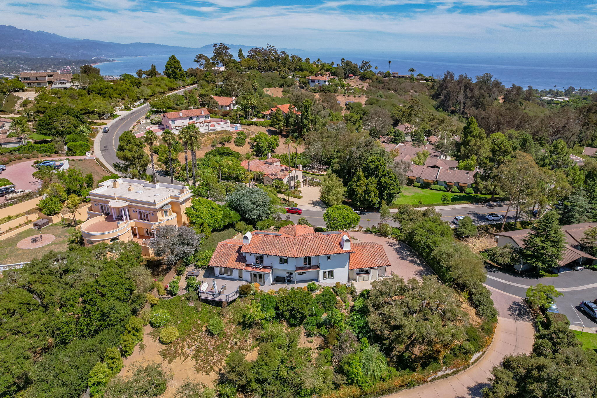 860 Miramonte Drive