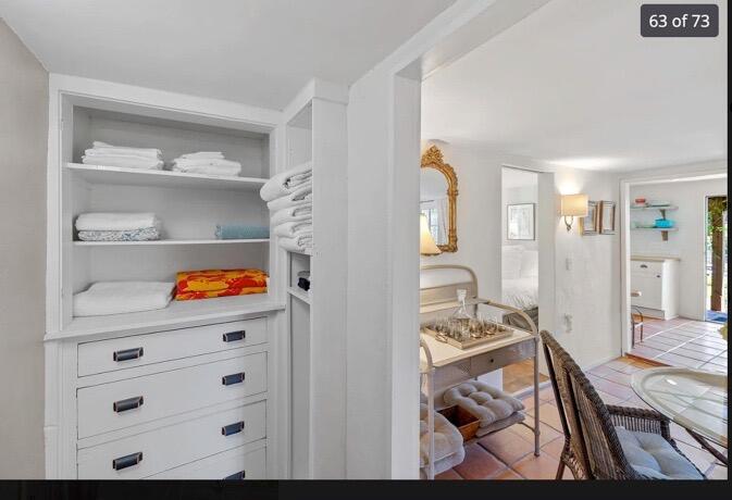 1238 1/2 E Cota Street # A