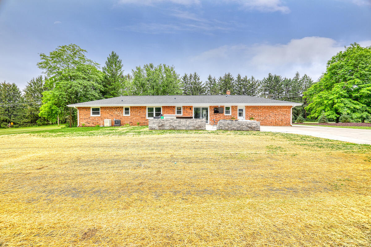 3350 Willow Creek Rd