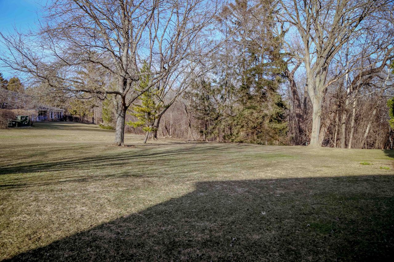 933 W Heritage Ct 104