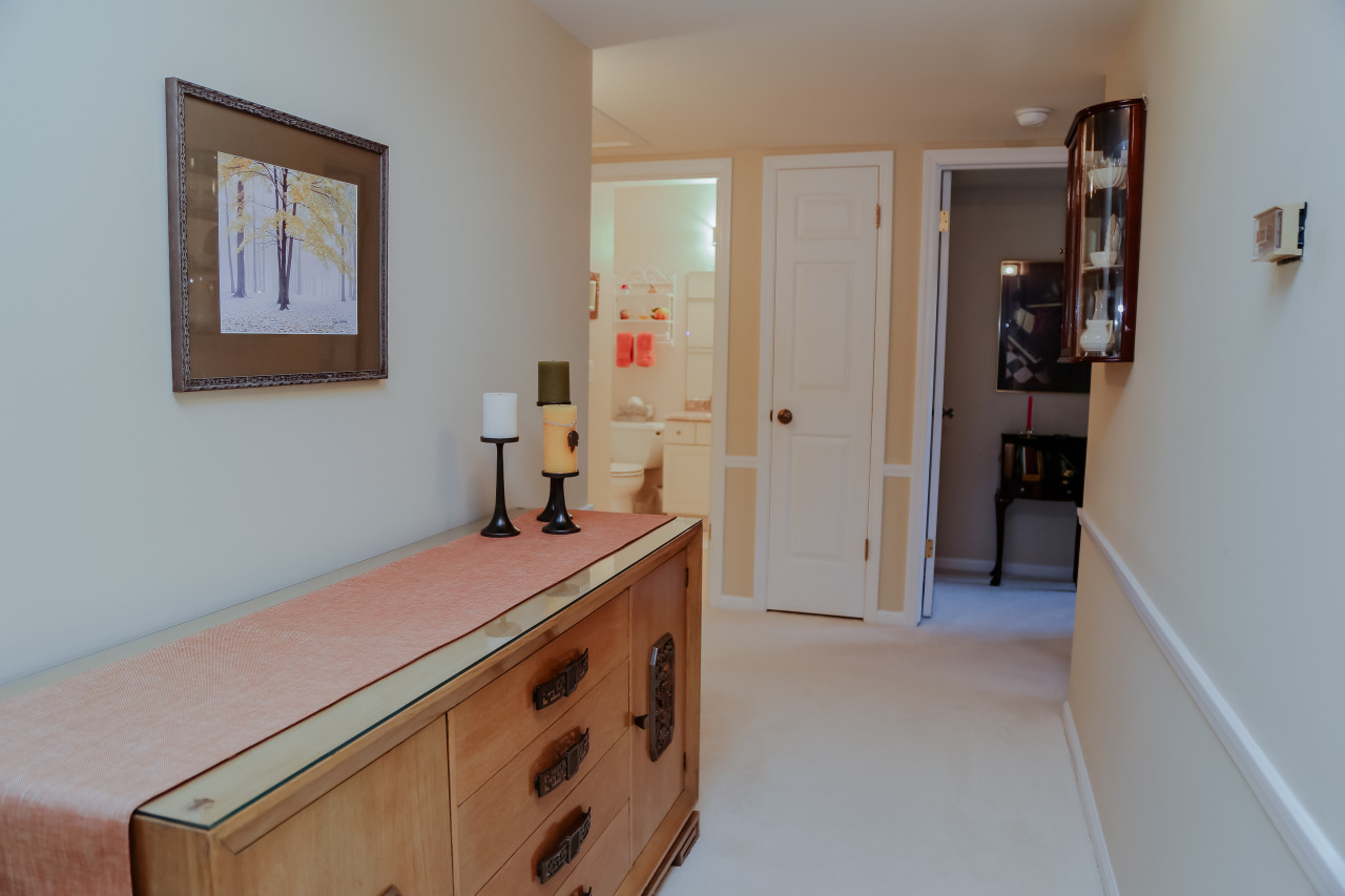 933 W Heritage Ct 104