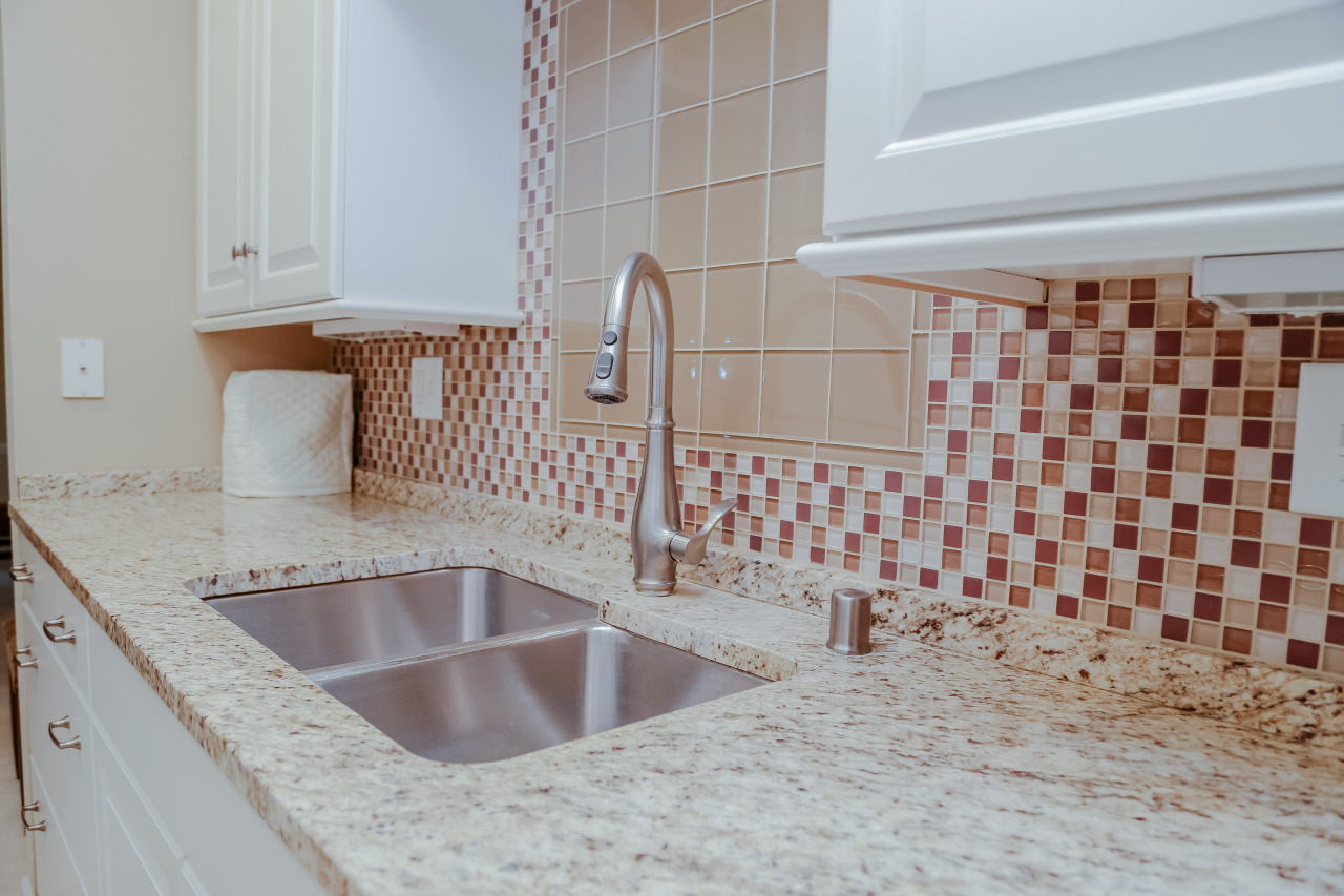 933 W Heritage Ct 104