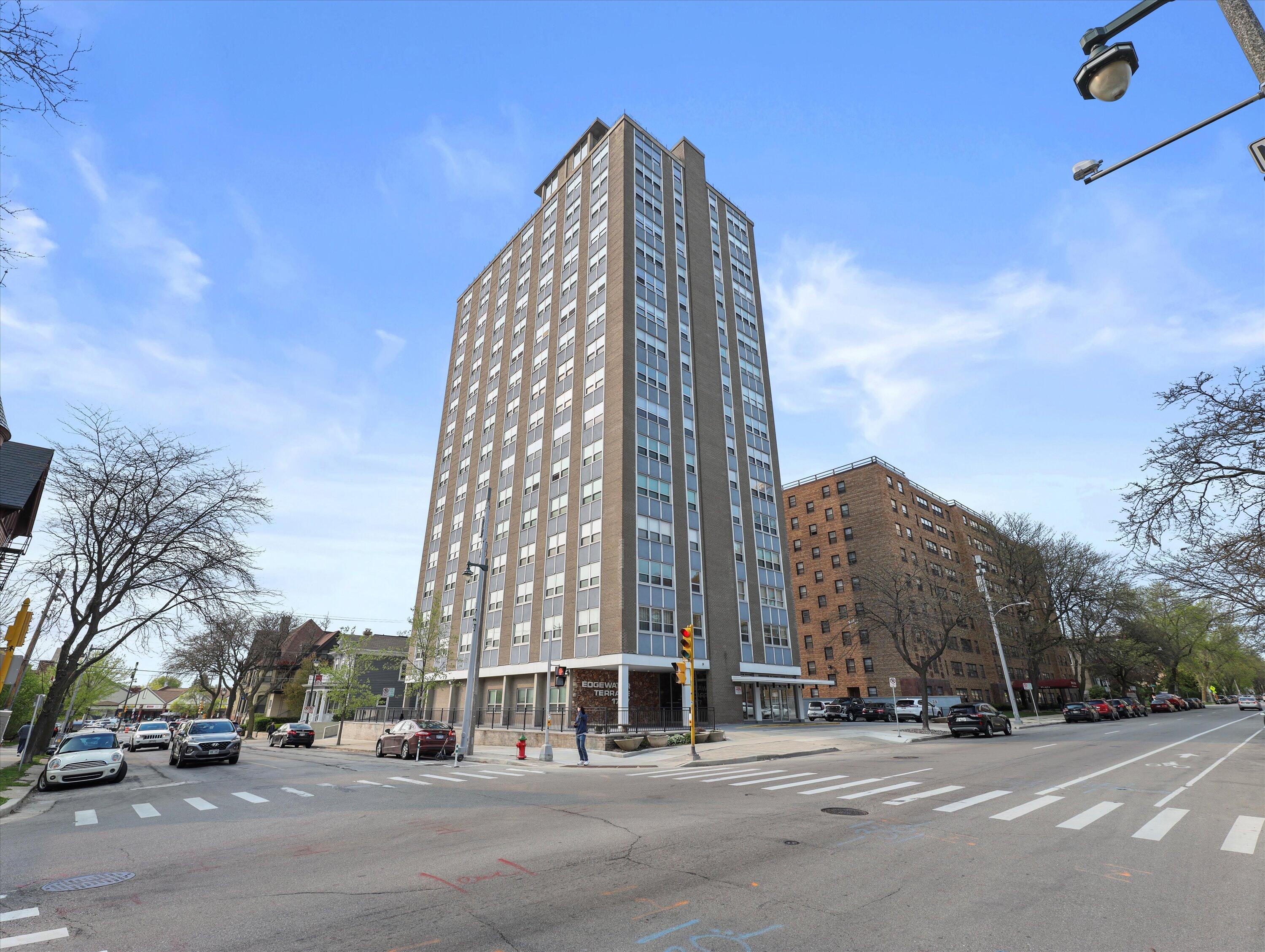 1707 N Prospect Ave 11B