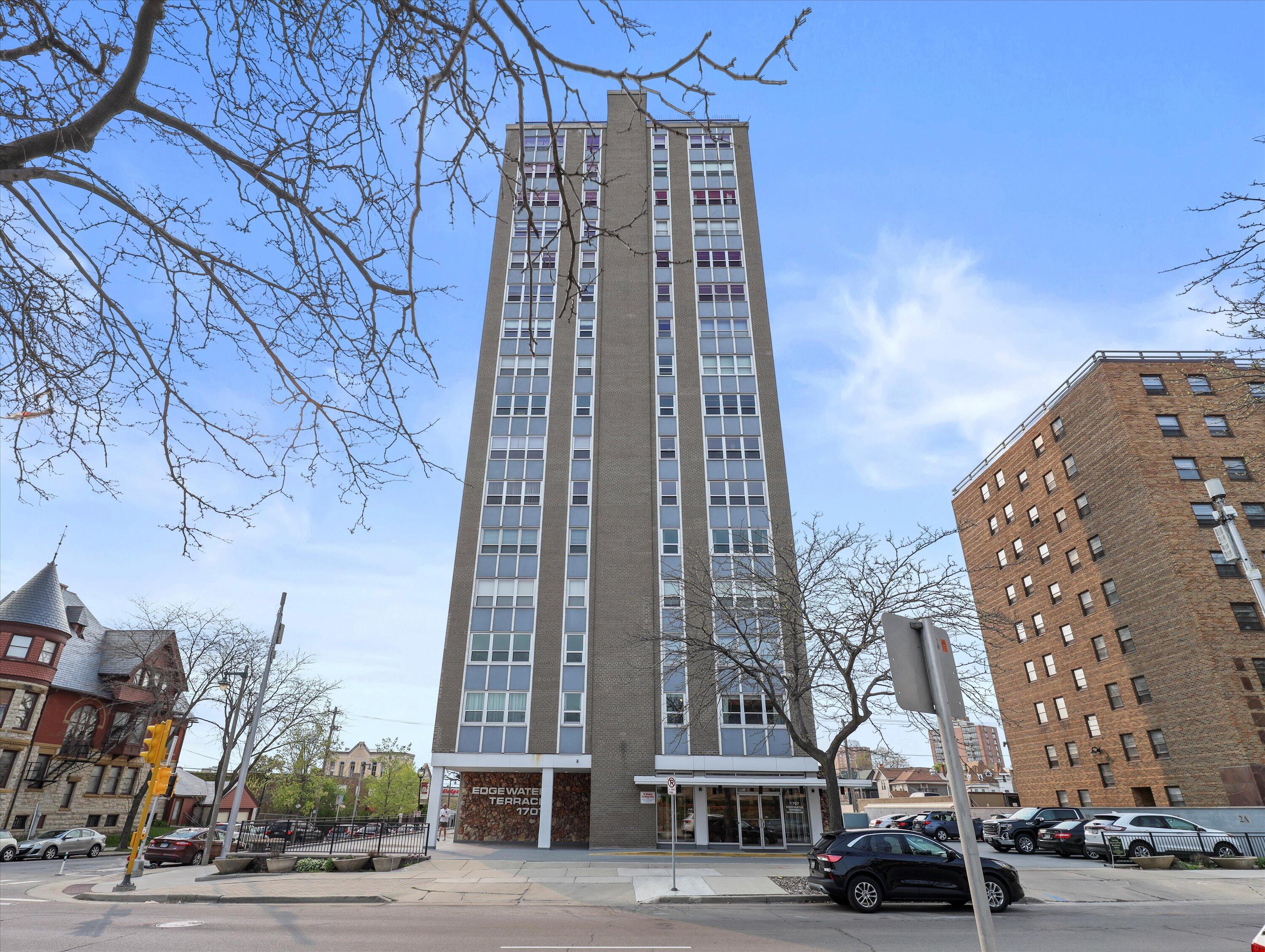 1707 N Prospect Ave 11B