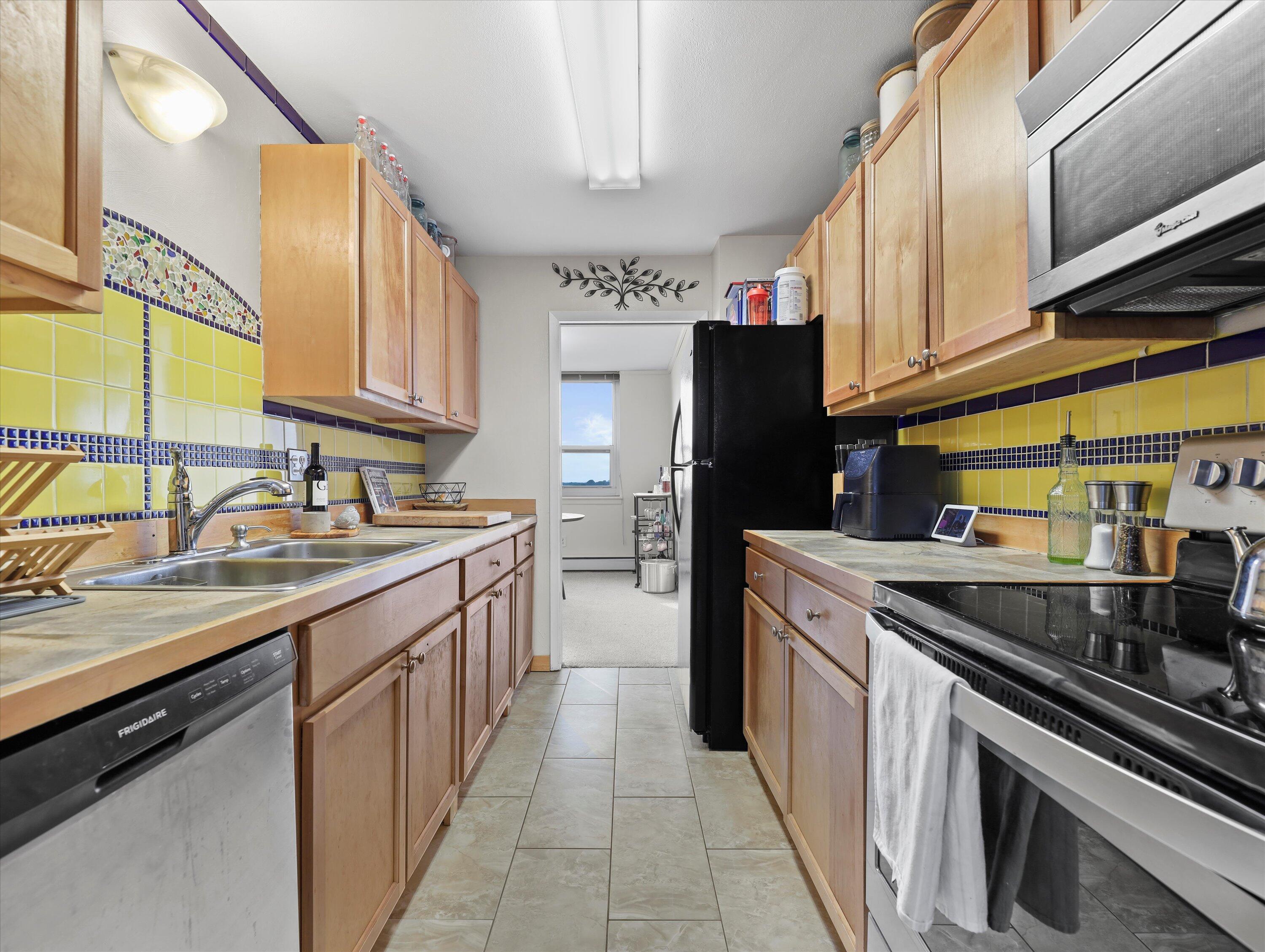 1707 N Prospect Ave 11B