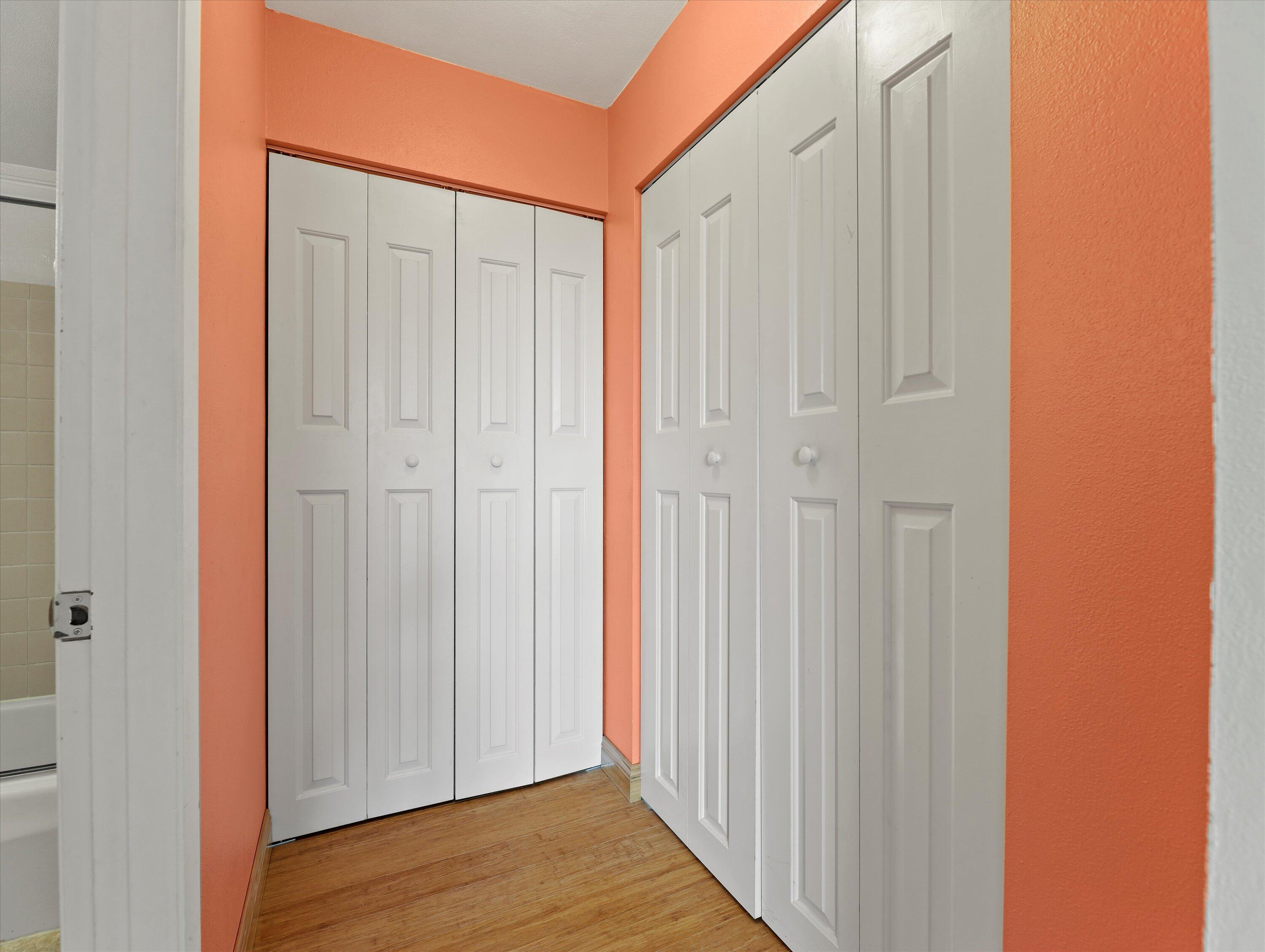 1707 N Prospect Ave 11B