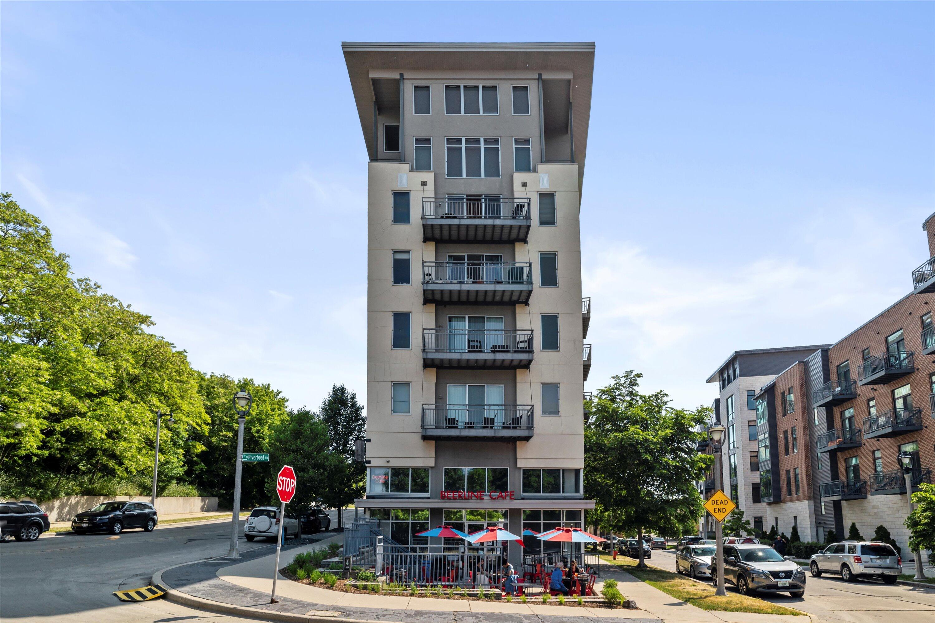 2080 N Commerce St 217